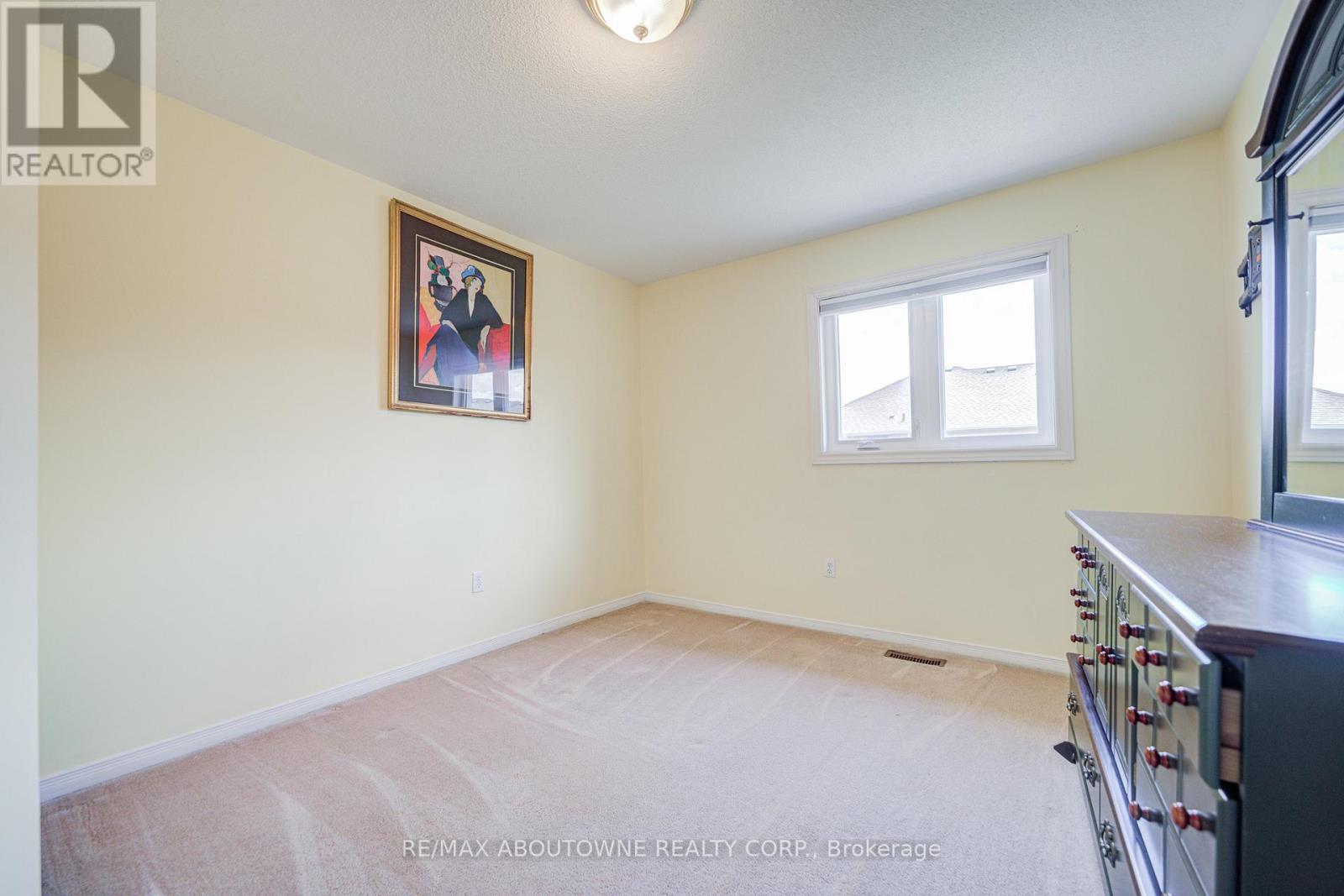 5128 Falconcrest Drive, Burlington, Ontario  L7L 6K4 - Photo 33 - W13831374
