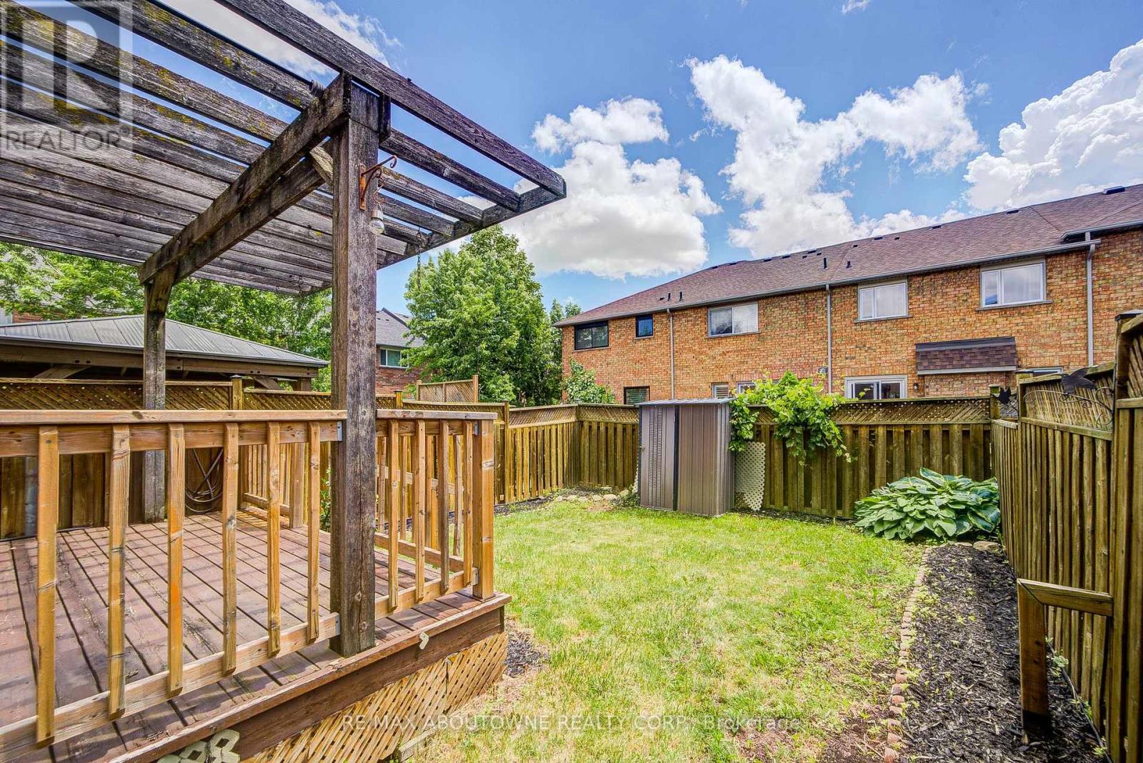 5128 Falconcrest Drive, Burlington, Ontario  L7L 6K4 - Photo 43 - W13831374