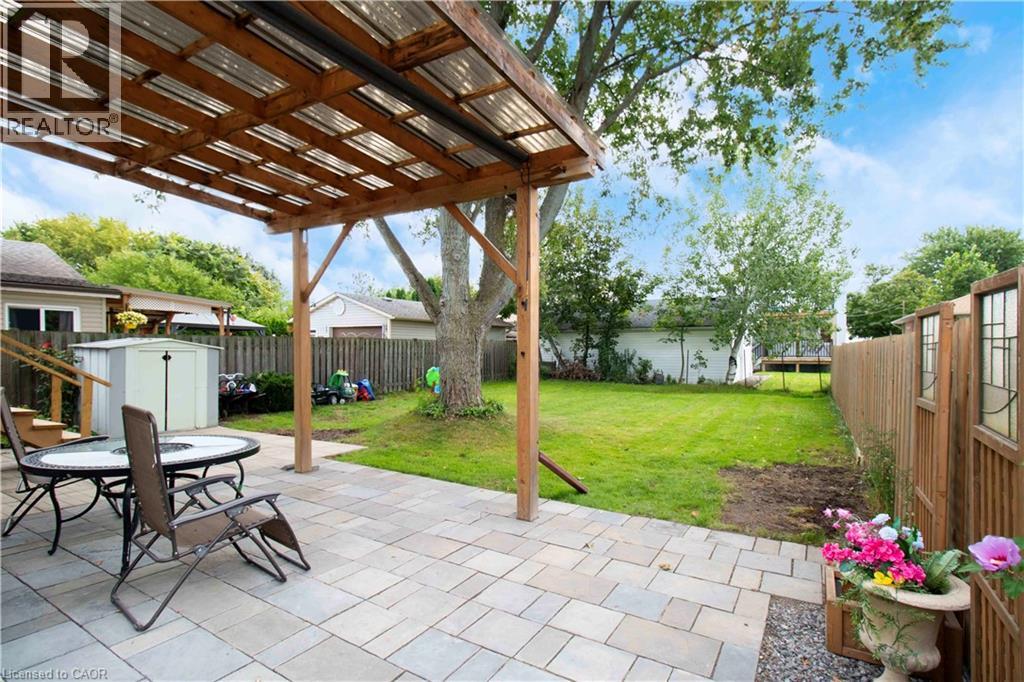9 Bridge Street, St. Catharines, Ontario  L2S 2V7 - Photo 4 - 40866499