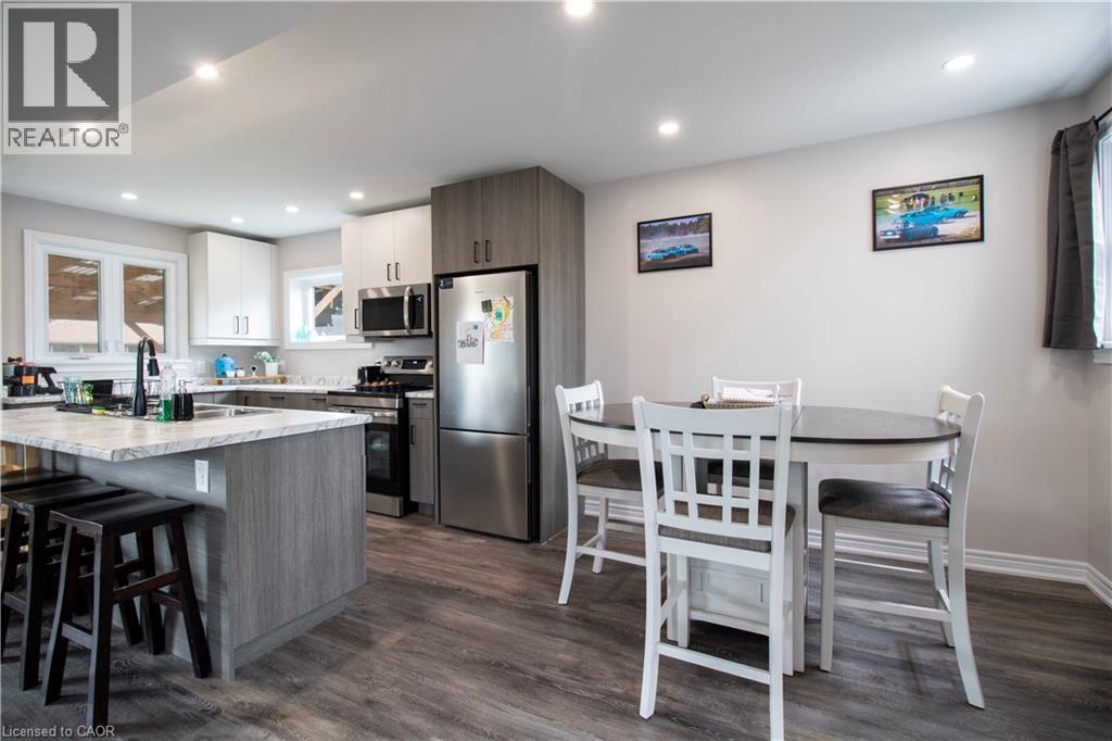 9 Bridge Street, St. Catharines, Ontario  L2S 2V7 - Photo 7 - 40866499