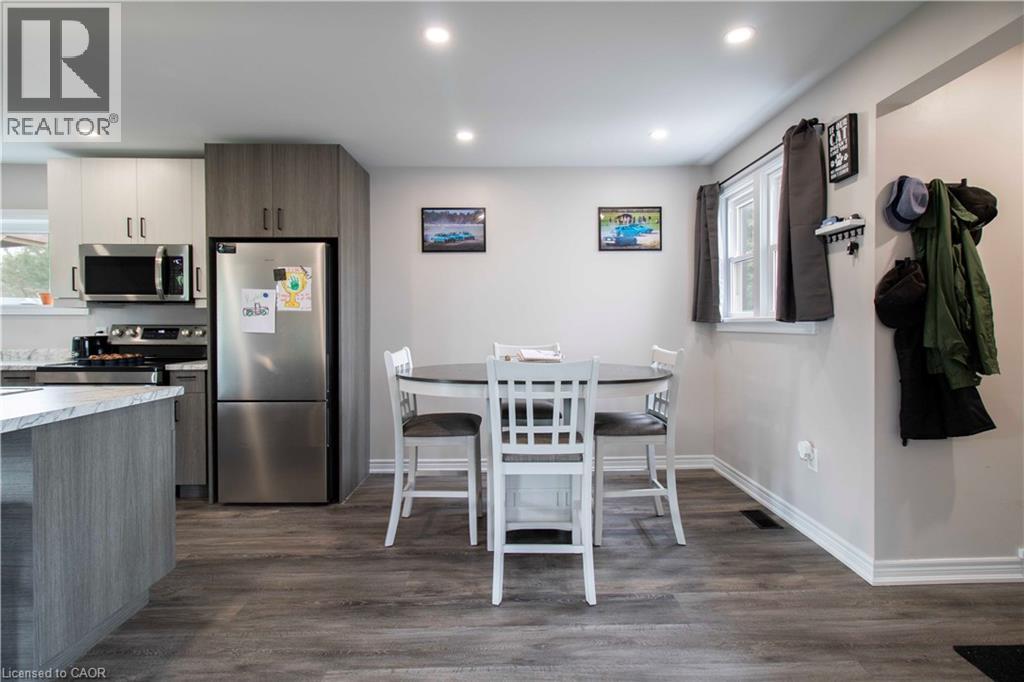 9 Bridge Street, St. Catharines, Ontario  L2S 2V7 - Photo 8 - 40866499