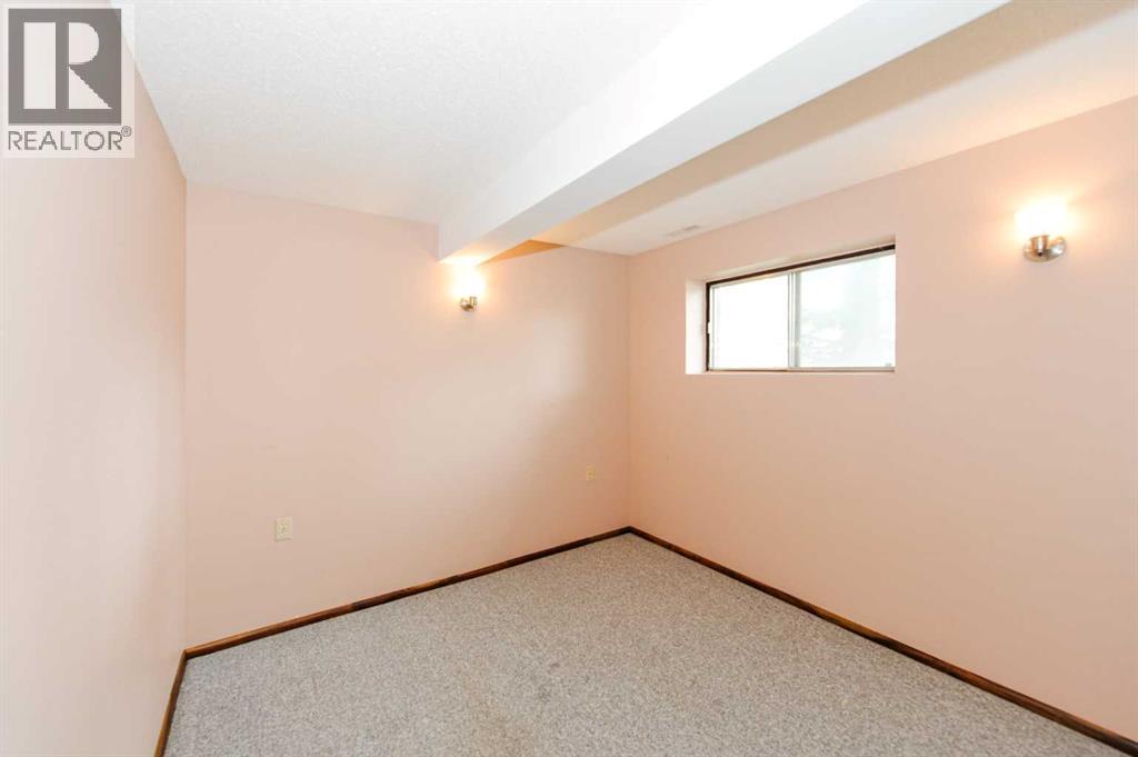 6508 37 Avenue, Camrose, Alberta  T4V 3J6 - Photo 27 - A2347267