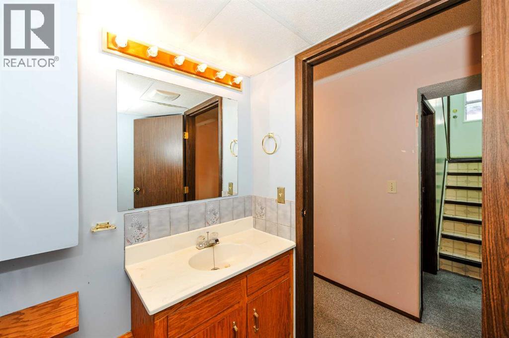 6508 37 Avenue, Camrose, Alberta  T4V 3J6 - Photo 30 - A2347267
