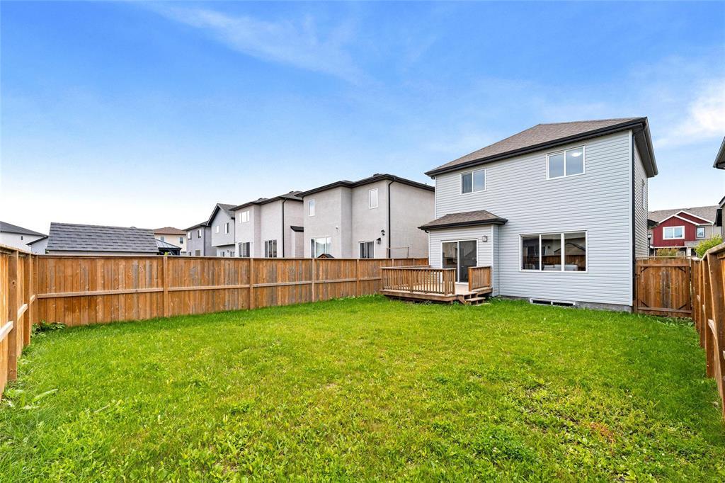 35 Dr. Michael K. Grace Lane, Winnipeg, Manitoba  R3W 0N1 - Photo 36 - 202624170