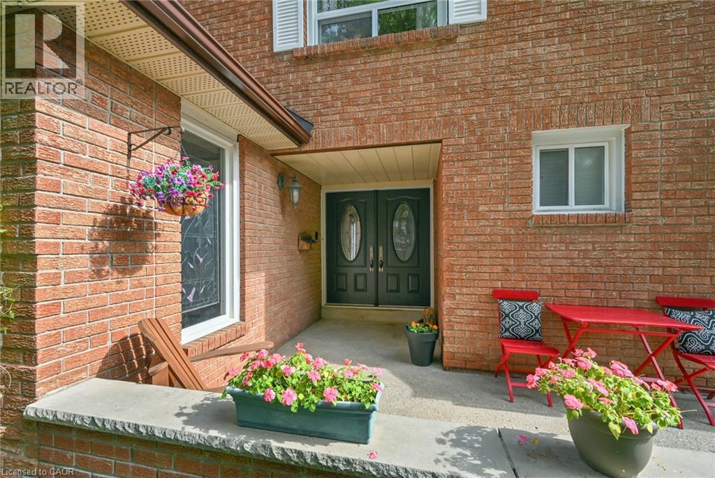 14 Ramsgate Court, Brampton, Ontario  L6Z 1W4 - Photo 4 - 40861938