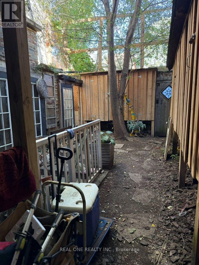 183 Augusta Avenue, Toronto (Kensington-Chinatown), Ontario  M5T 2L4 - Photo 7 - C13831406