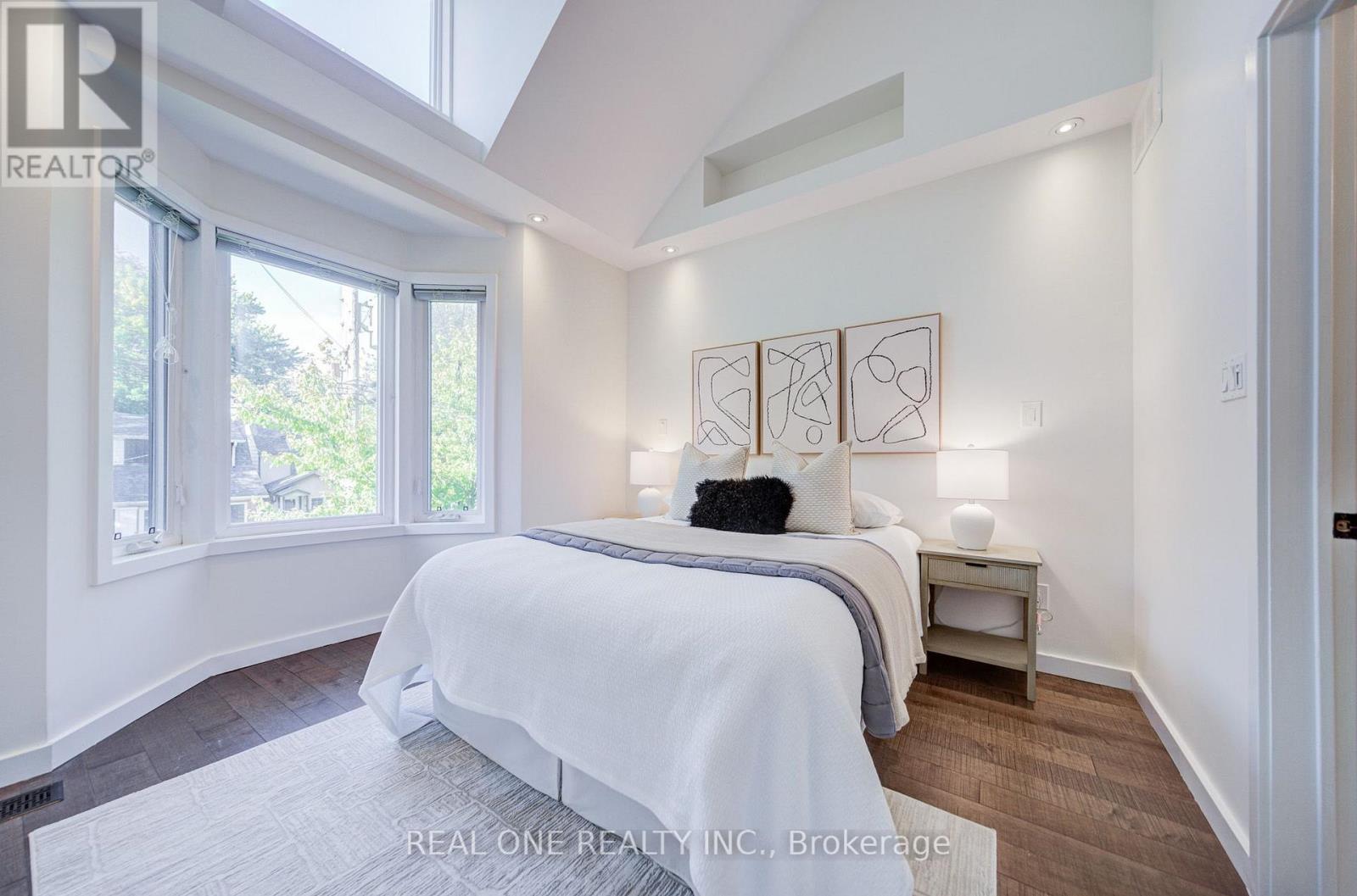 19 Battenberg Avenue, Toronto, Ontario M4L 1J7 - Photo 22 - E13831404