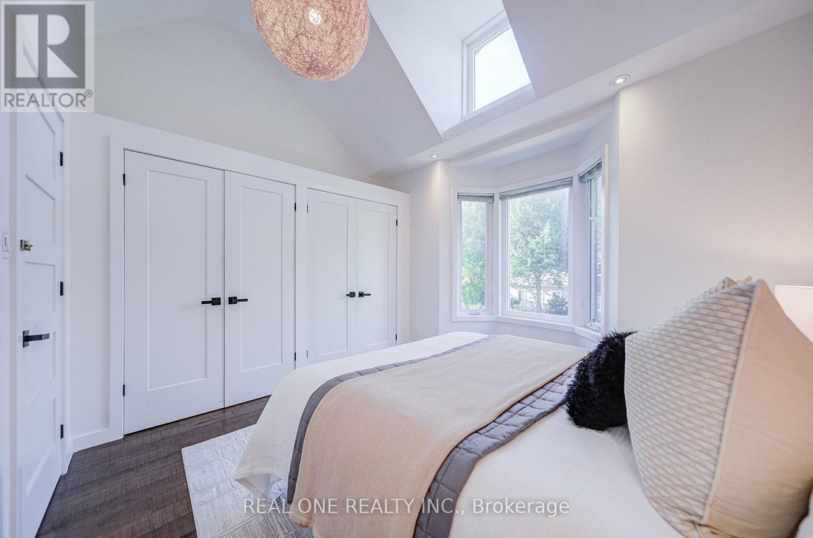 19 Battenberg Avenue, Toronto, Ontario M4L 1J7 - Photo 23 - E13831404
