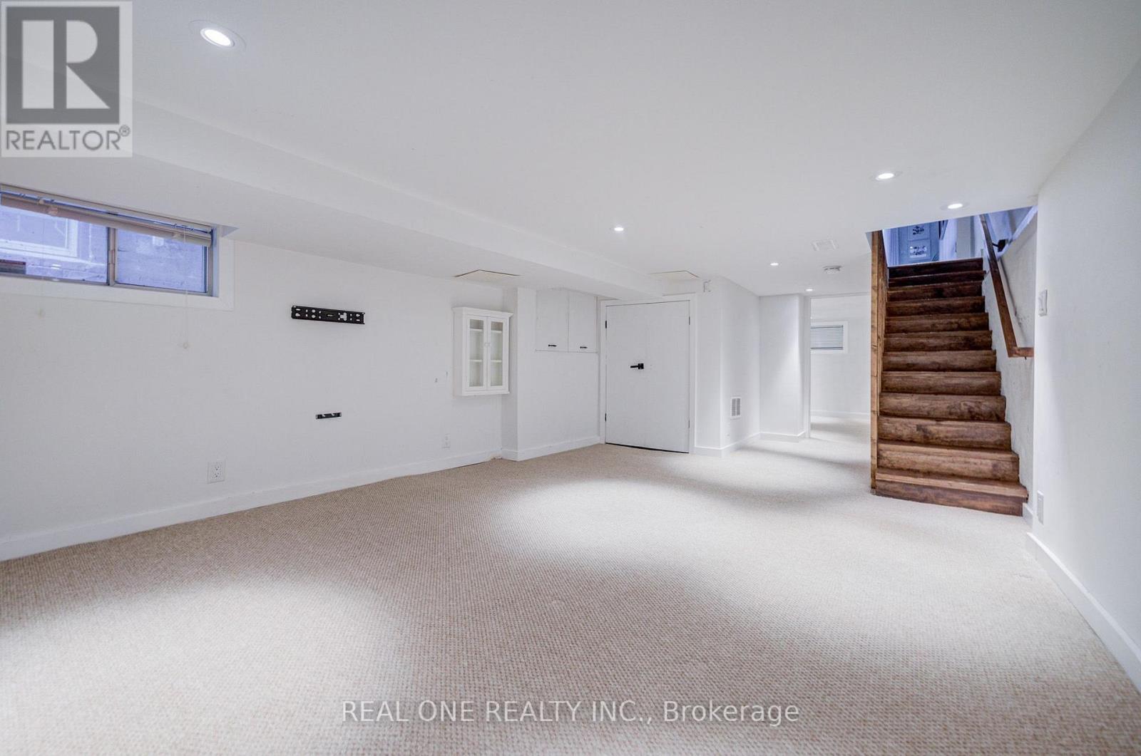 19 Battenberg Avenue, Toronto, Ontario M4L 1J7 - Photo 34 - E13831404
