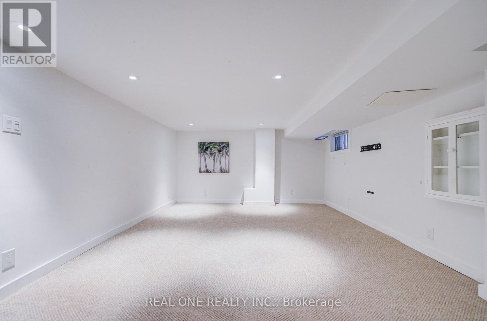 19 Battenberg Avenue, Toronto, Ontario M4L 1J7 - Photo 35 - E13831404