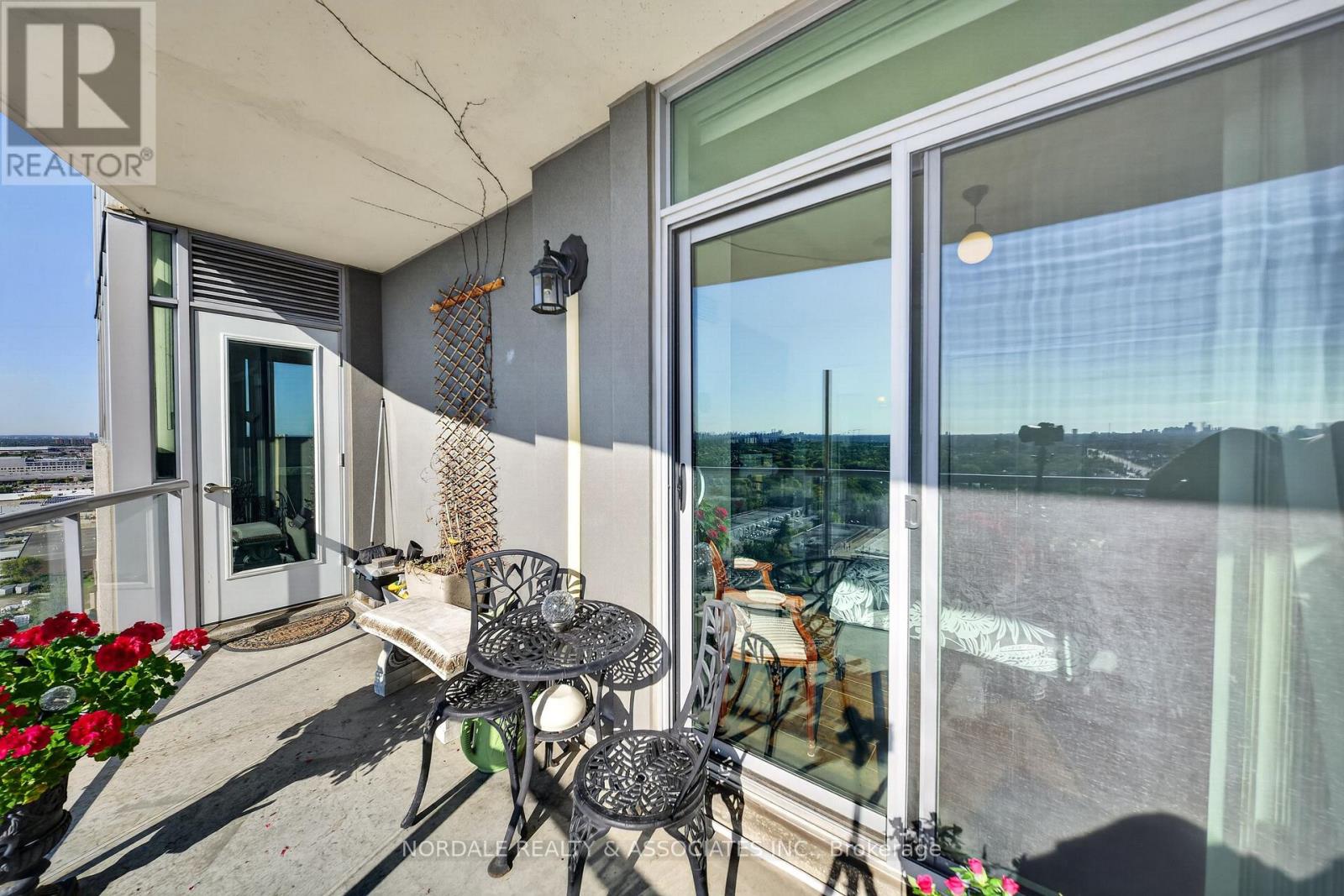 2103 - 1328 Birchmount Road, Toronto, Ontario M1R 0B6 - Photo 8 - E13831416