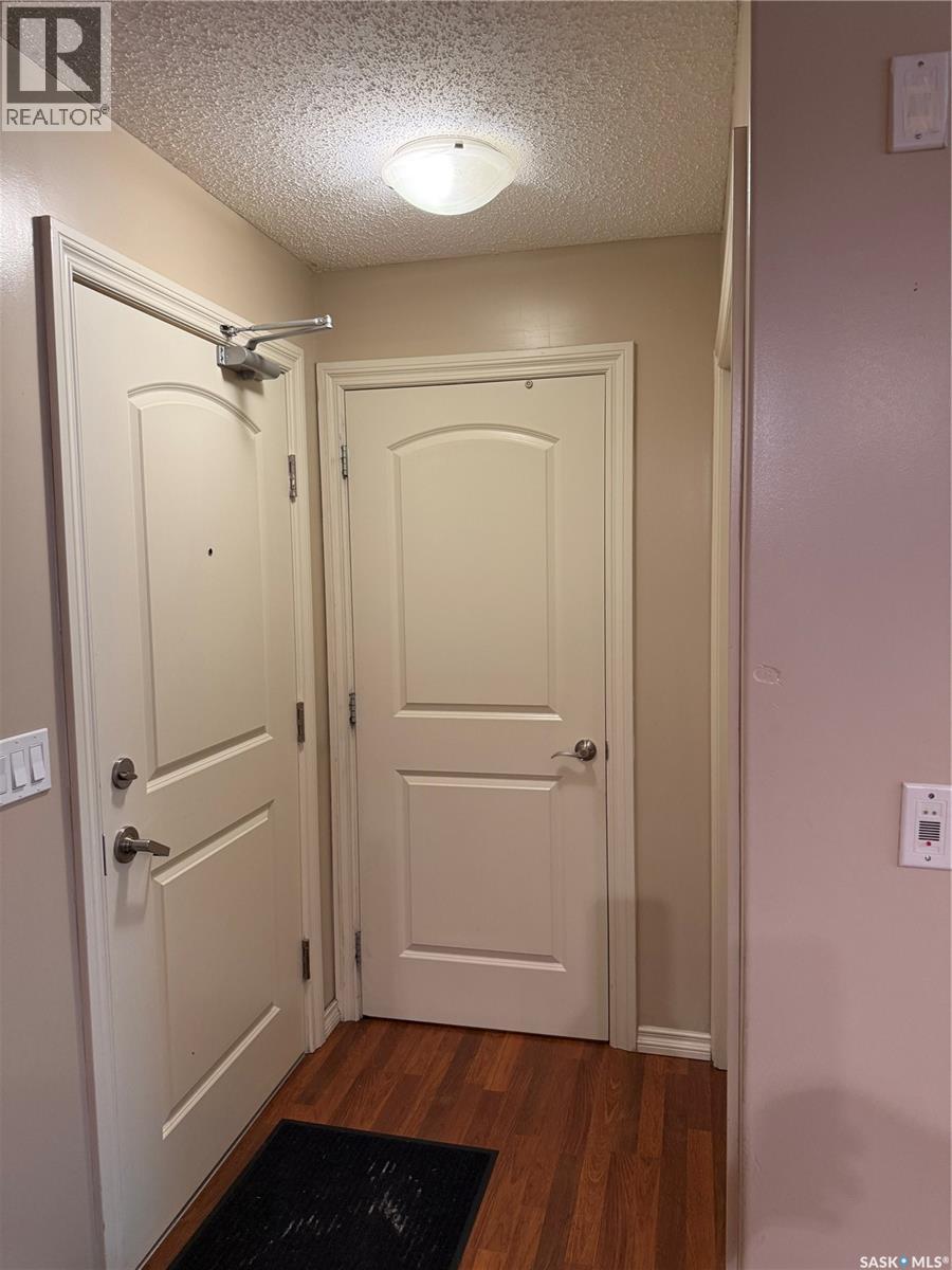 211a 103 Wellman Crescent, Saskatoon, Saskatchewan  S7T 0C1 - Photo 6 - SK047536