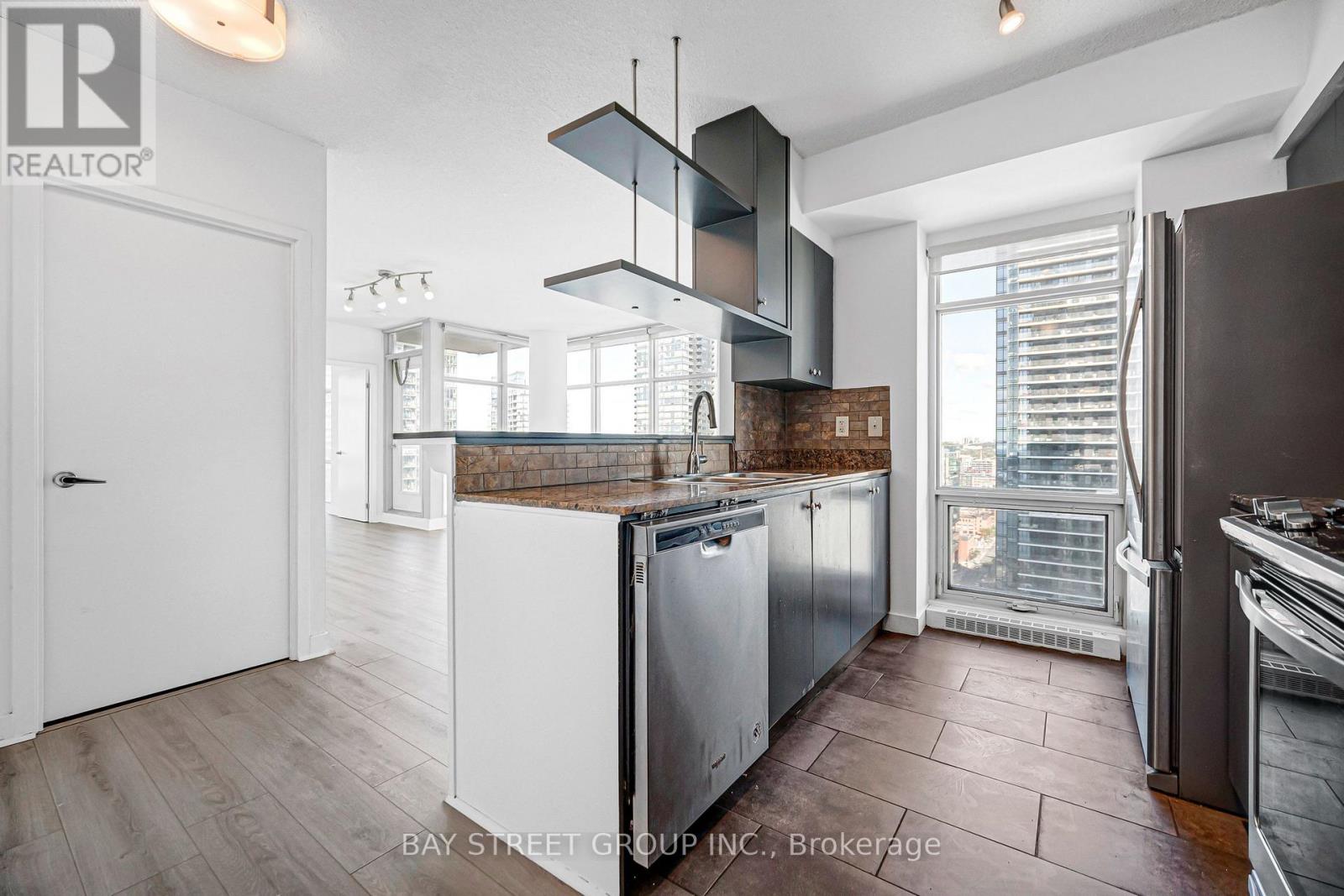 3703 - 35 Mariner Terrace, Toronto, Ontario  M5V 3V9 - Photo 9 - C13821958