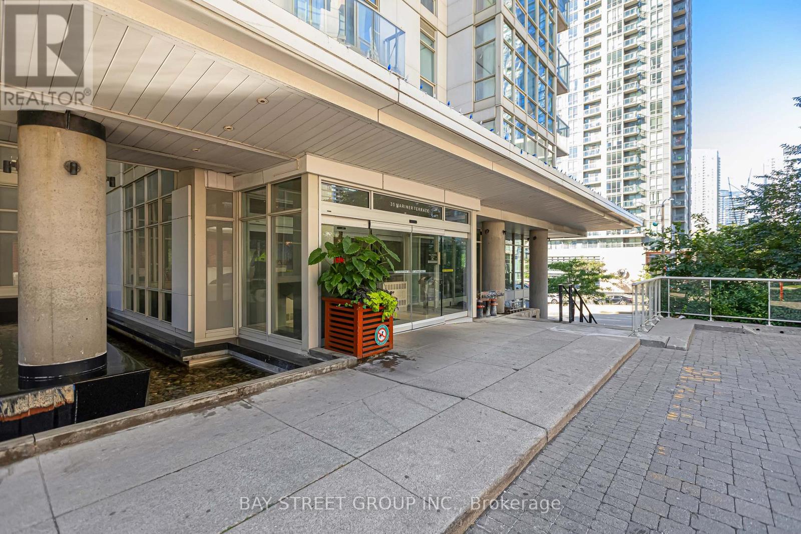 3703 - 35 Mariner Terrace, Toronto, Ontario  M5V 3V9 - Photo 32 - C13821958