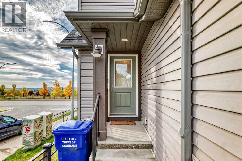 5a Heritage Drive, Cochrane, Alberta  T4C 2N6 - Photo 3 - A2347735