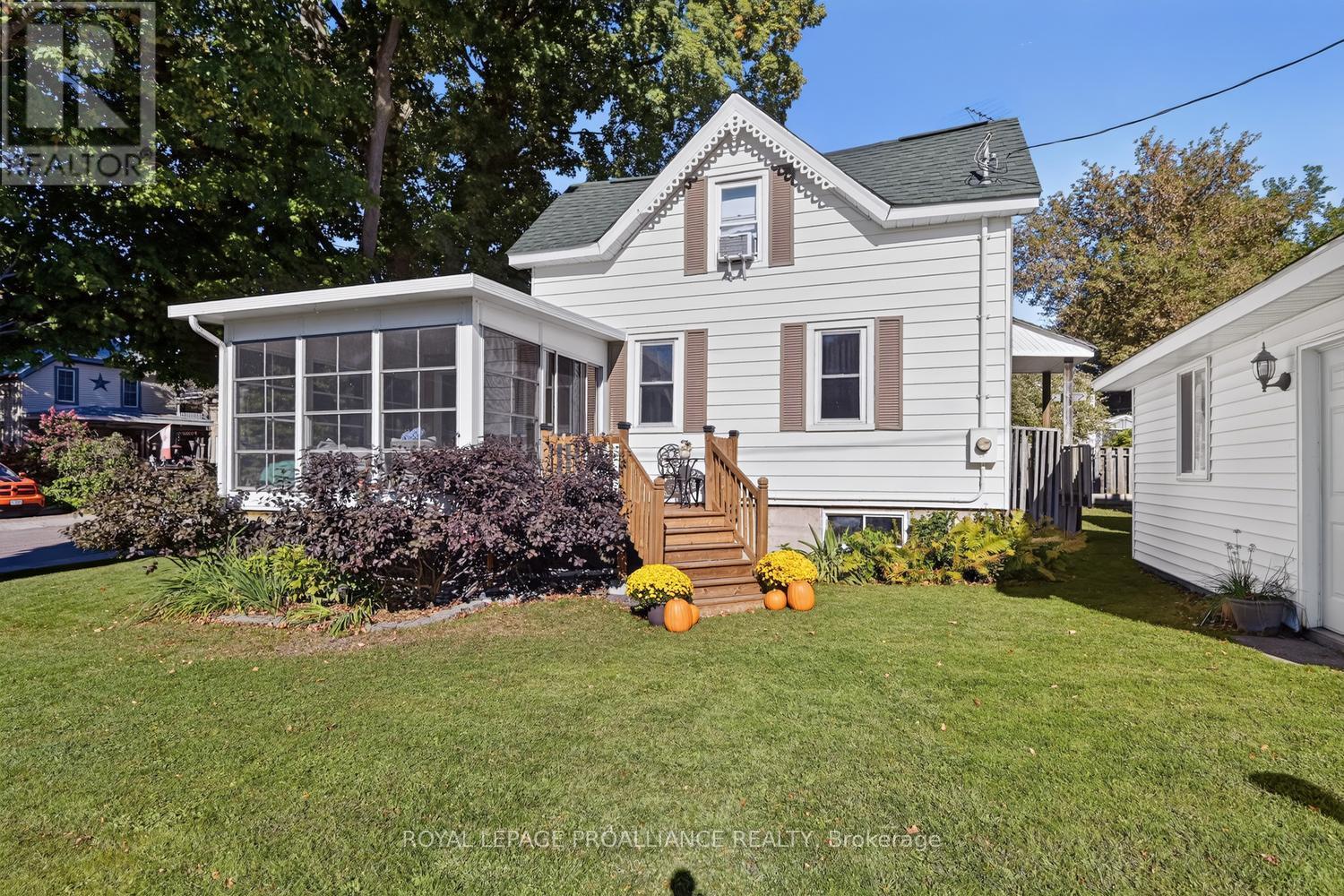 155 Henry Street, Edwardsburgh/cardinal, Ontario  K0E 1E0 - Photo 2 - X13831422