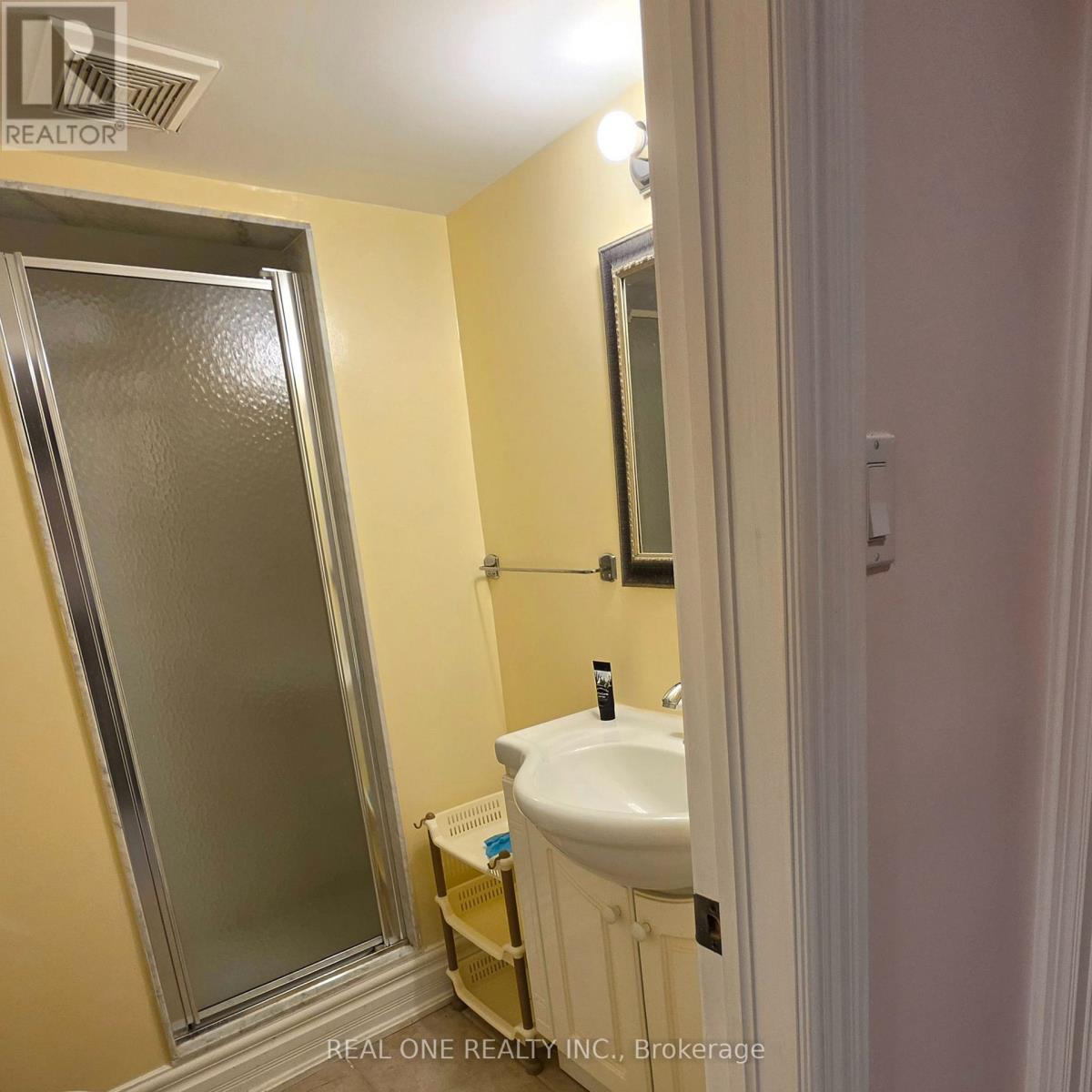 36 Wildrose Crescent E, Markham, Ontario  L3T 1N5 - Photo 17 - N13831424