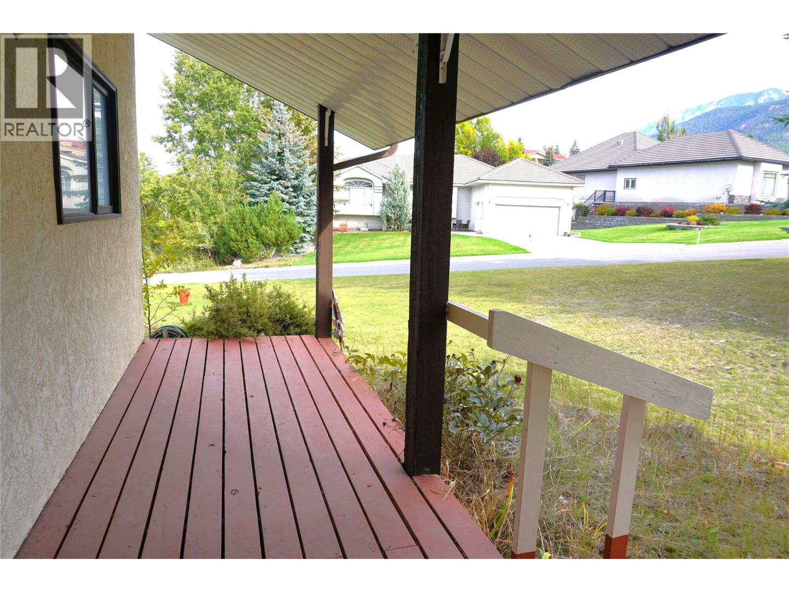 5121 Riverview Crescent, Fairmont Hot Springs, British Columbia  V0B 1L1 - Photo 2 - 10401940