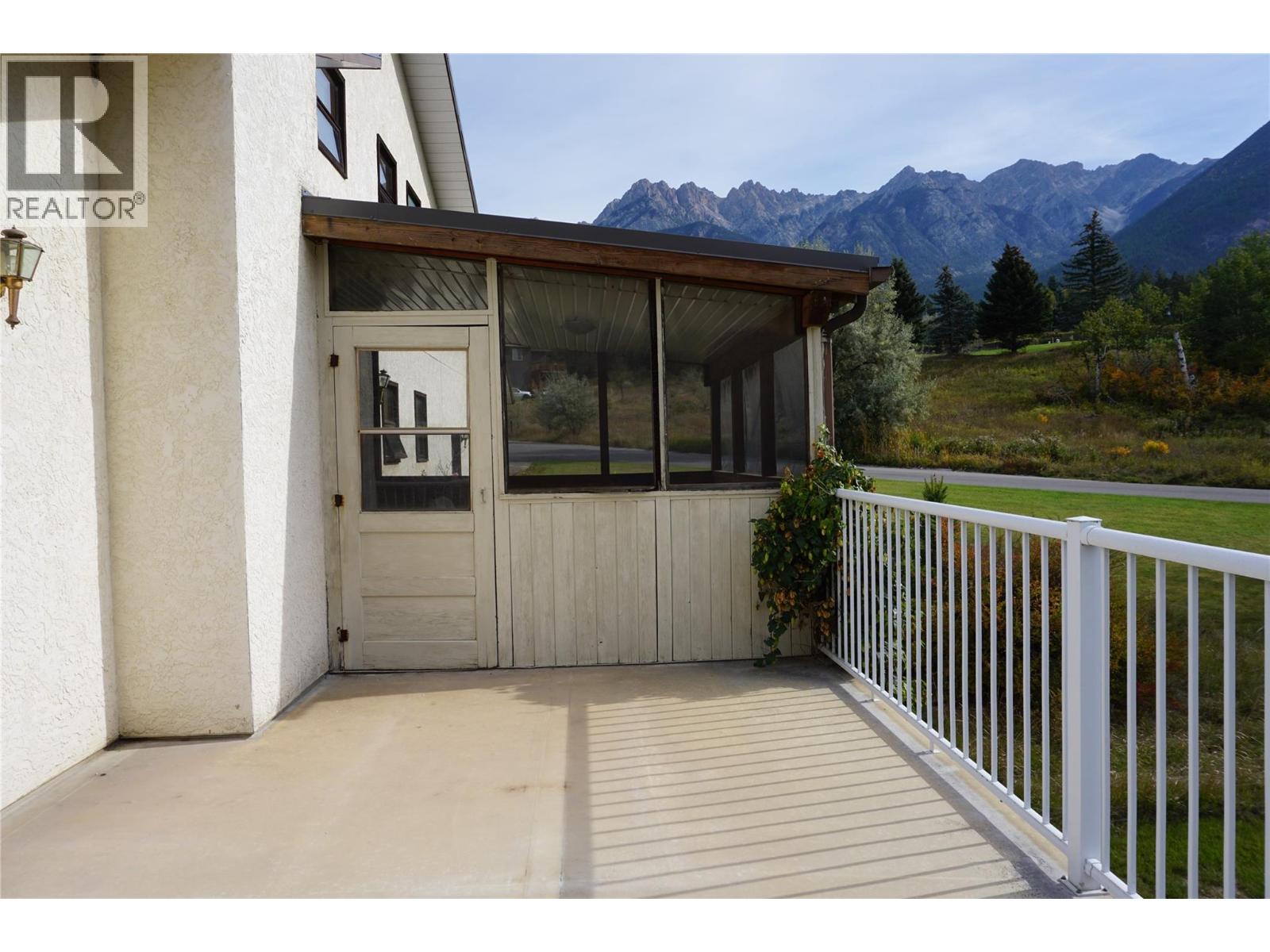 5121 Riverview Crescent, Fairmont Hot Springs, British Columbia  V0B 1L1 - Photo 60 - 10401940