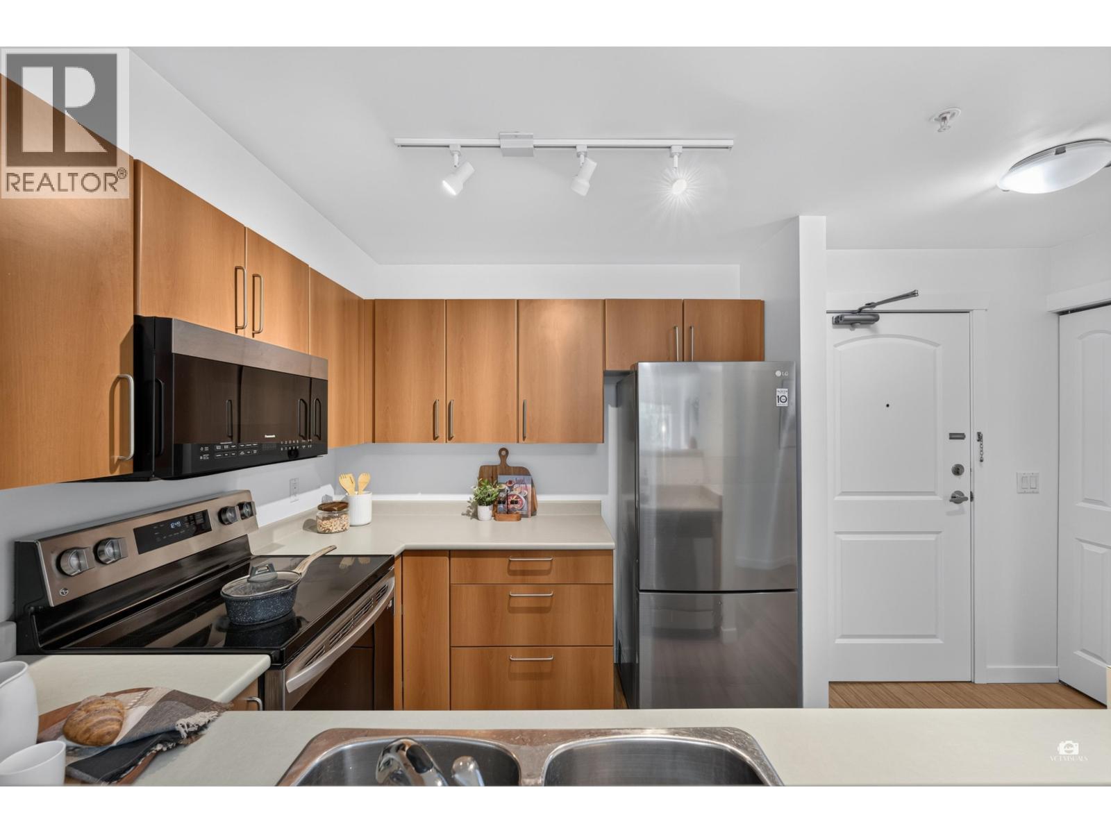 301 3575 Euclid Avenue Avenue, Vancouver, British Columbia  V5R 6H5 - Photo 11 - R3169793