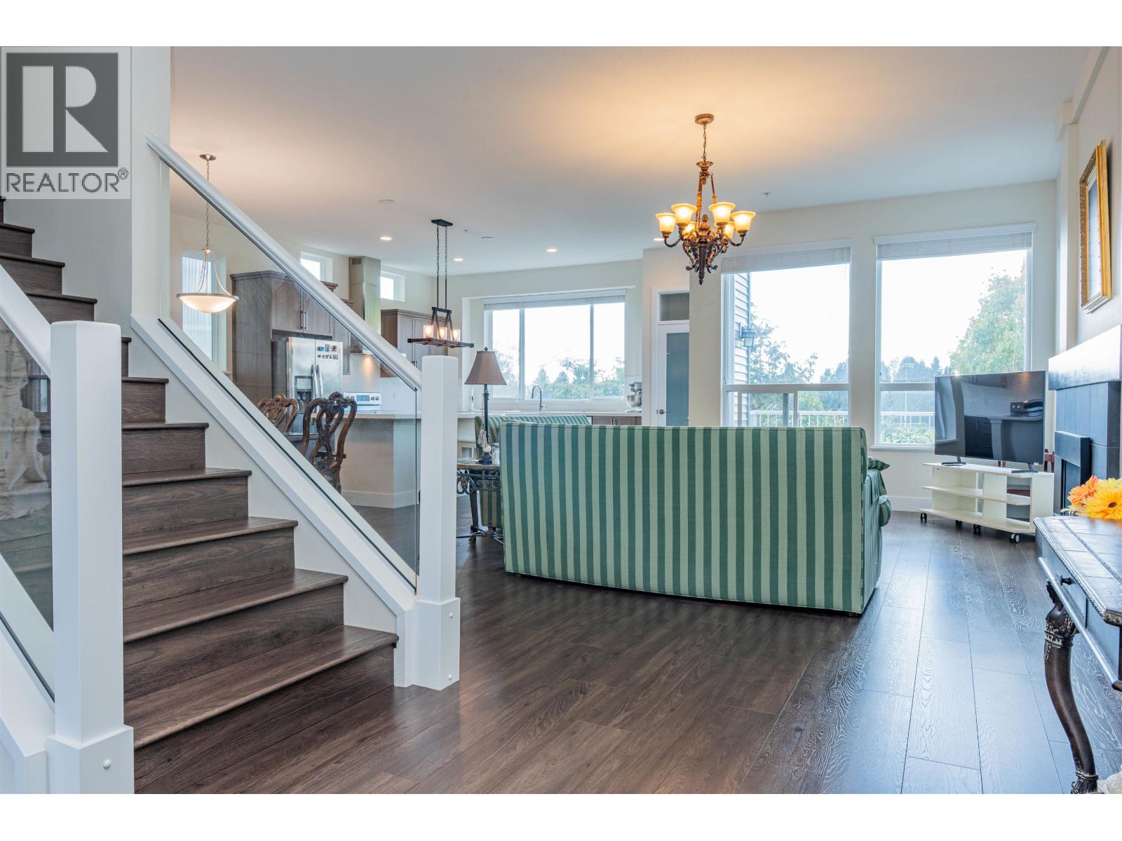 10329 238a Street, Maple Ridge, British Columbia  V2W 1G3 - Photo 5 - R3168153