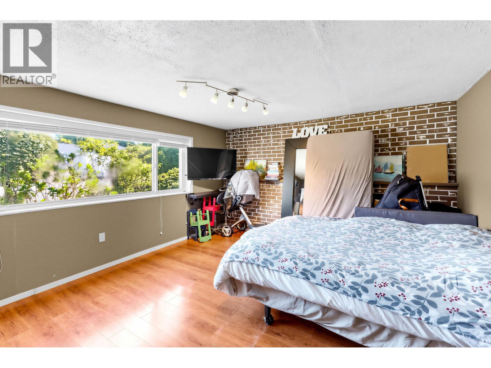 10111 Ainsworth Crescent, Richmond, British Columbia  V7A 3V3 - Photo 7 - R3147380