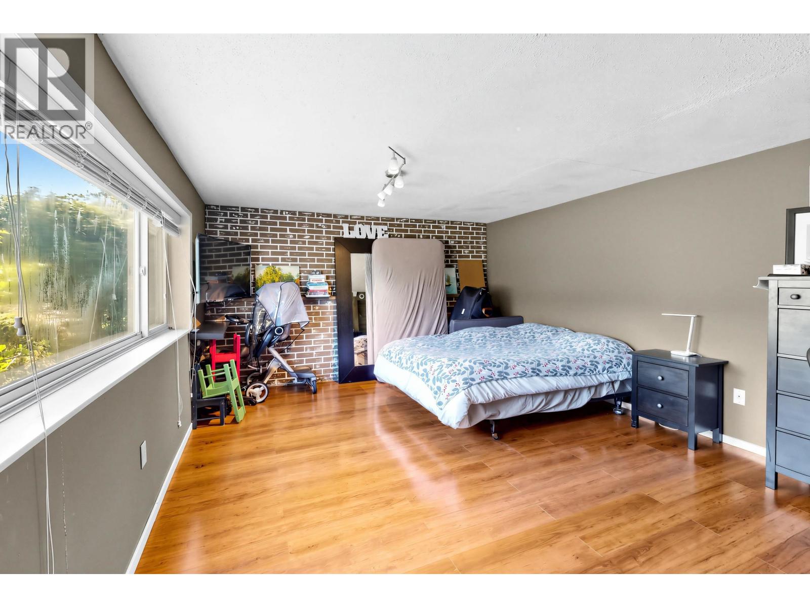 10111 Ainsworth Crescent, Richmond, British Columbia  V7A 3V3 - Photo 6 - R3147380