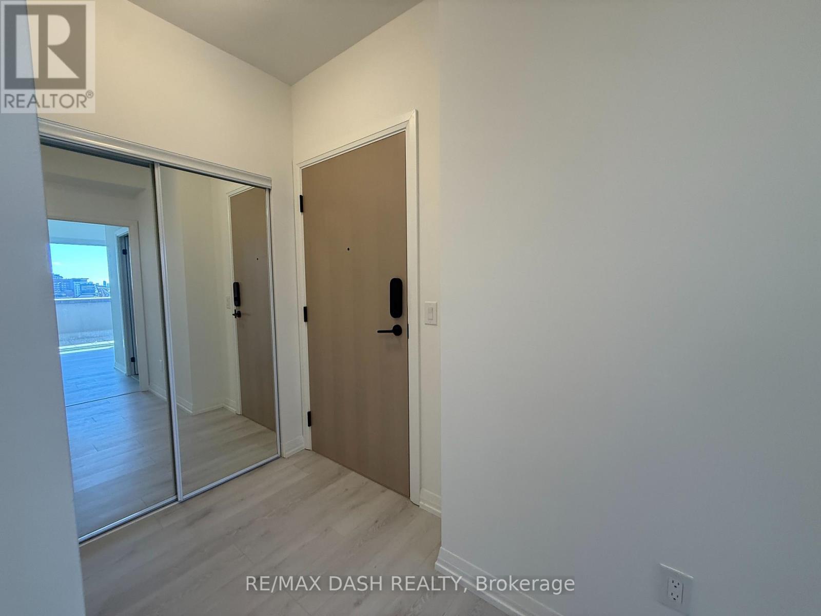 512 - 280 Dundas Street W, Toronto, Ontario M5T 0E3 - Photo 2 - C13831482