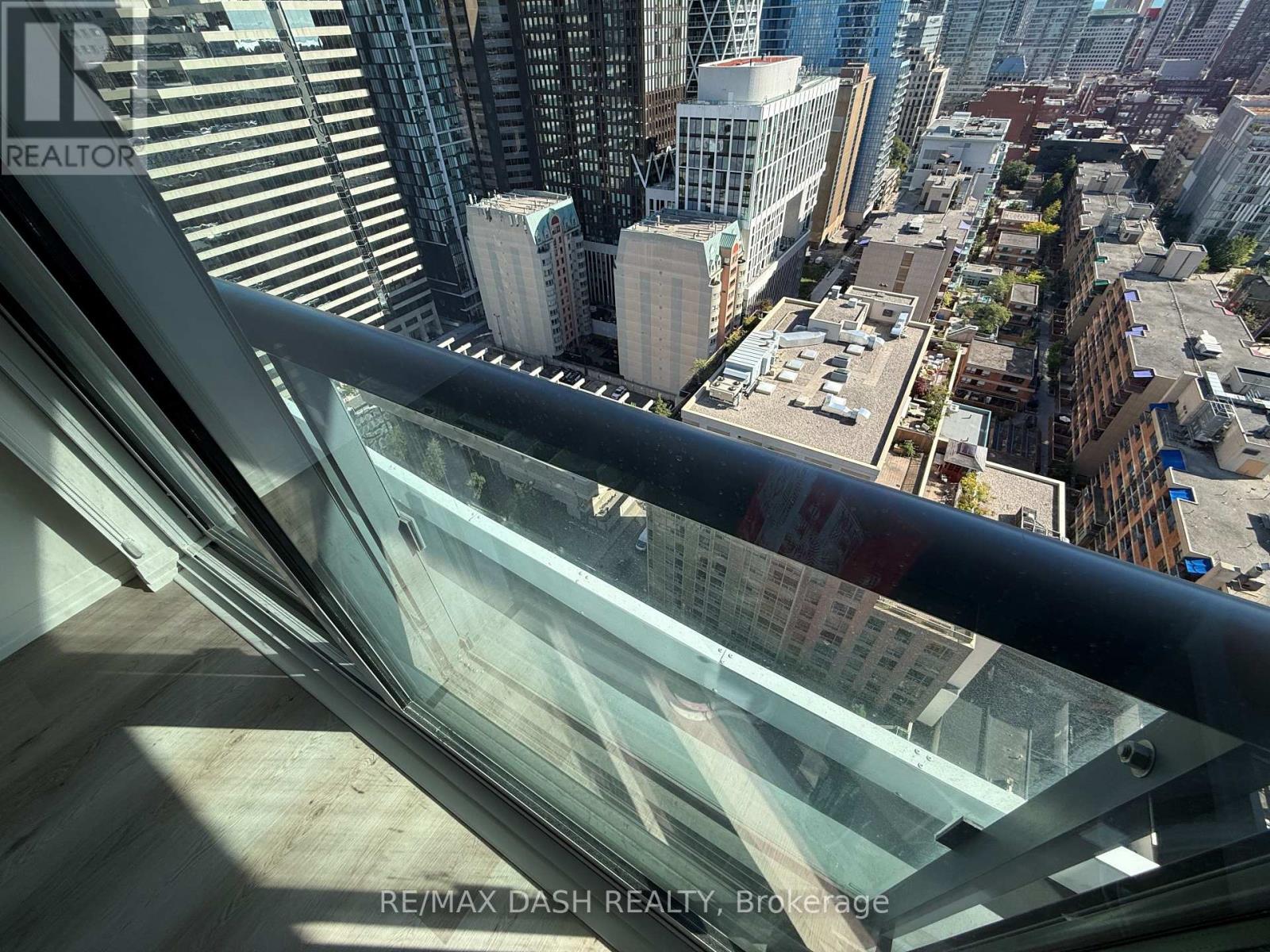 2307 - 280 Dundas Street W, Toronto, Ontario  M5T 0E3 - Photo 12 - C13831488