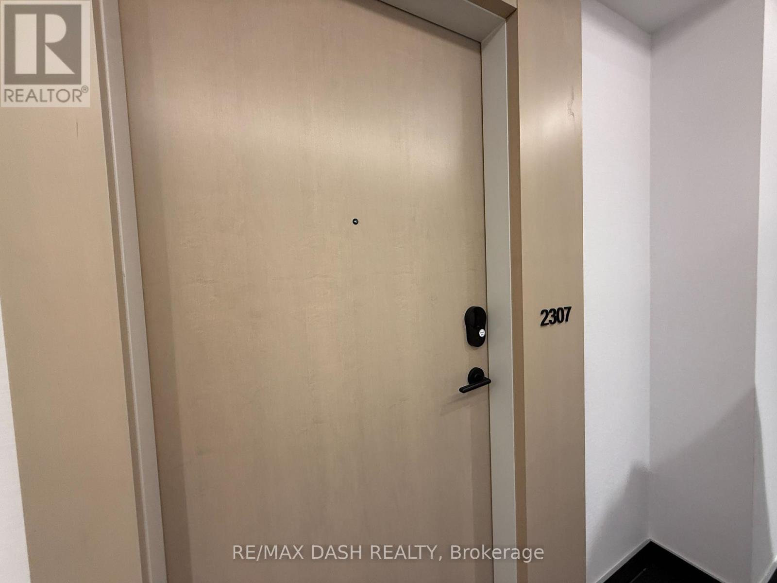 2307 - 280 Dundas Street W, Toronto, Ontario  M5T 0E3 - Photo 2 - C13831488