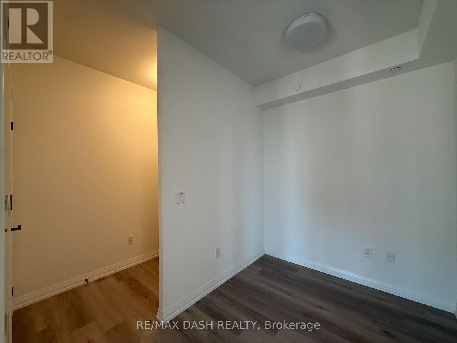 2702 - 280 Dundas Street W, Toronto, Ontario  M5T 0E3 - Photo 4 - C13831490