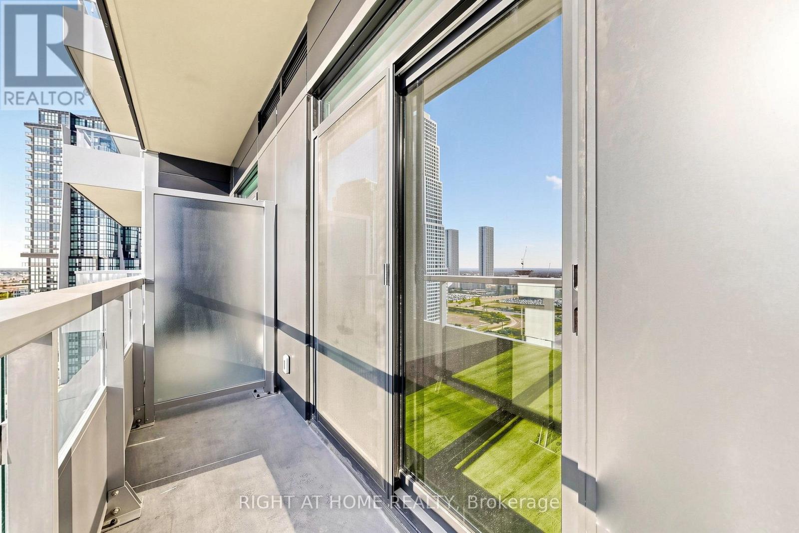 1903 - 21 Meadowdale Road, Vaughan (Vaughan Corporate Centre), Ontario  L4K 0H6 - Photo 18 - N13831462