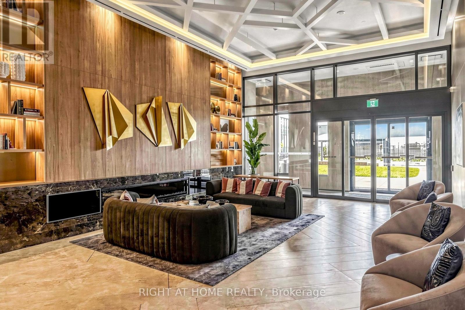 1903 - 21 Meadowdale Road, Vaughan (Vaughan Corporate Centre), Ontario  L4K 0H6 - Photo 2 - N13831462