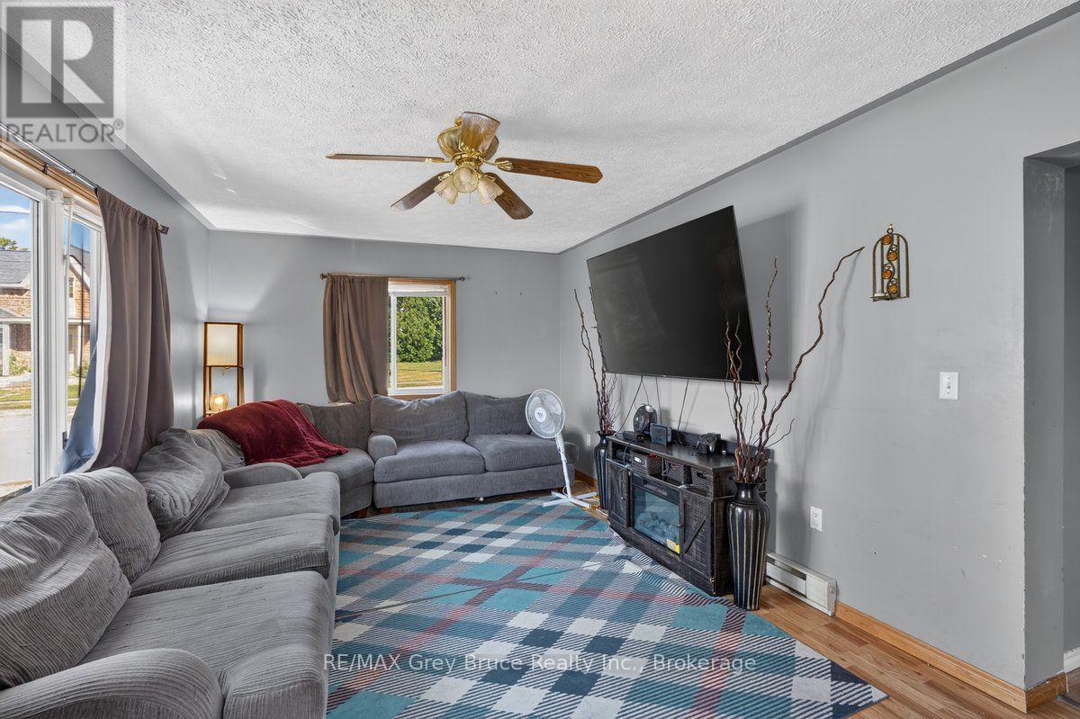 14 Main Street, Arran-Elderslie, Ontario  N0G 1S0 - Photo 10 - X13831500