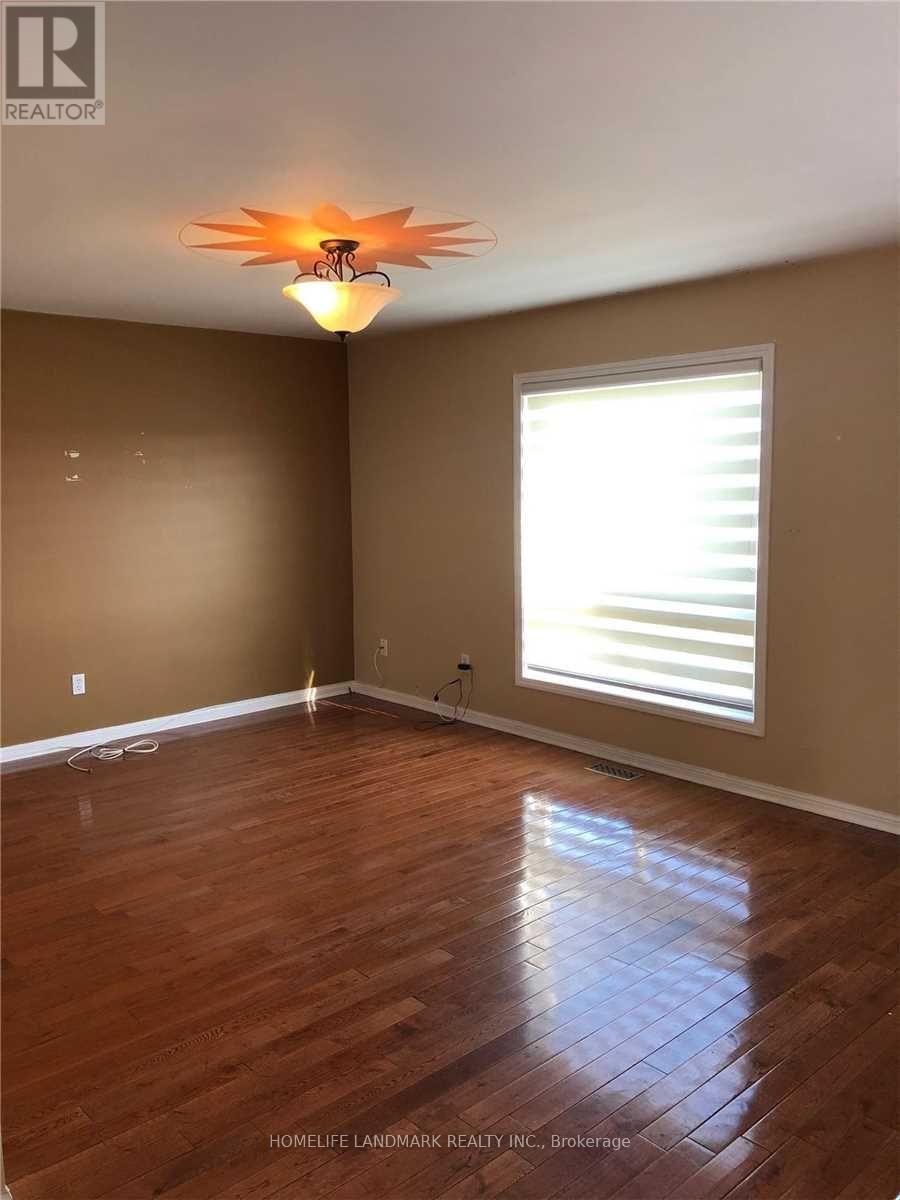 139 Raponi Circle, Toronto (Rouge), Ontario  M1X 2C6 - Photo 3 - E13831496