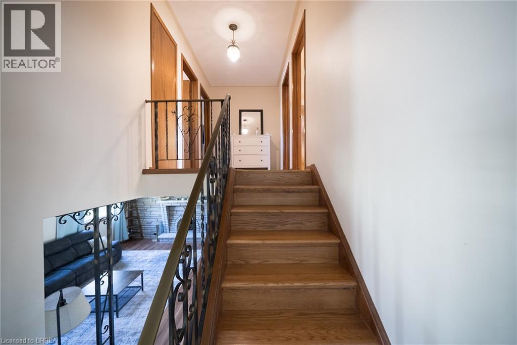 32 Avondale Crescent, Brantford, Ontario  N3S 4L5 - Photo 12 - 40865721