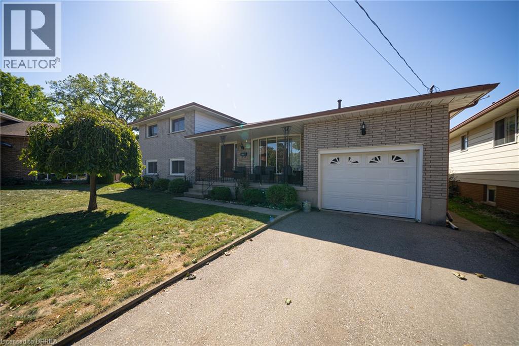 32 Avondale Crescent, Brantford, Ontario  N3S 4L5 - Photo 2 - 40865721