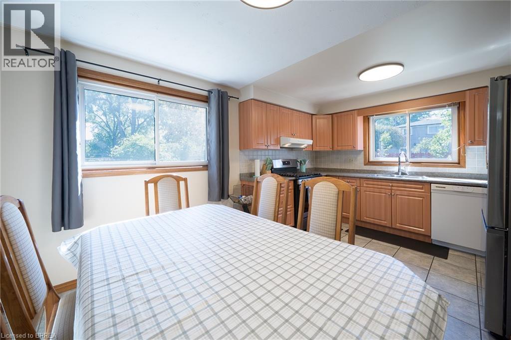 32 Avondale Crescent, Brantford, Ontario  N3S 4L5 - Photo 21 - 40865721
