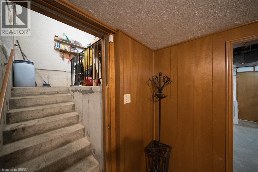 32 Avondale Crescent, Brantford, Ontario  N3S 4L5 - Photo 31 - 40865721
