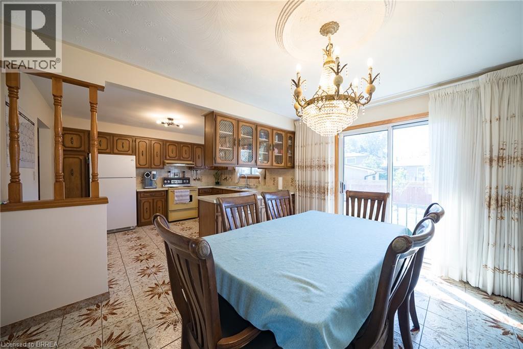 32 Avondale Crescent, Brantford, Ontario  N3S 4L5 - Photo 8 - 40865721