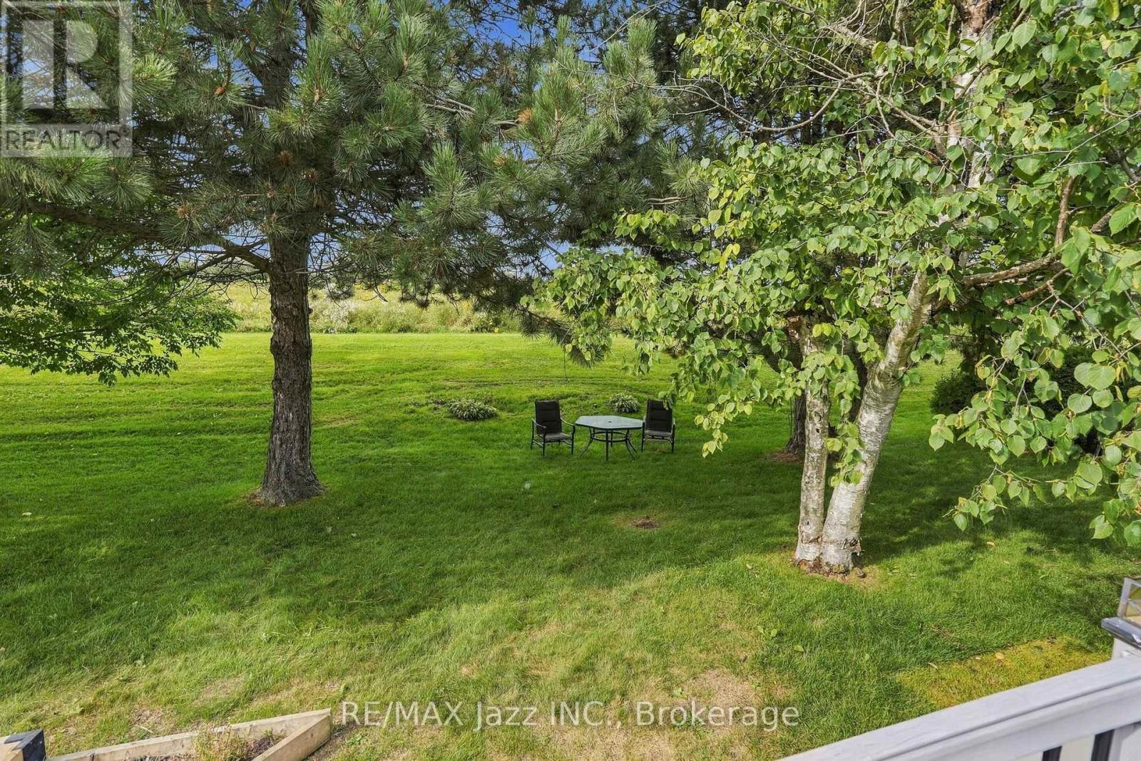 40 Wilmot Trail, Clarington, Ontario  L1B 1B8 - Photo 2 - E13799260