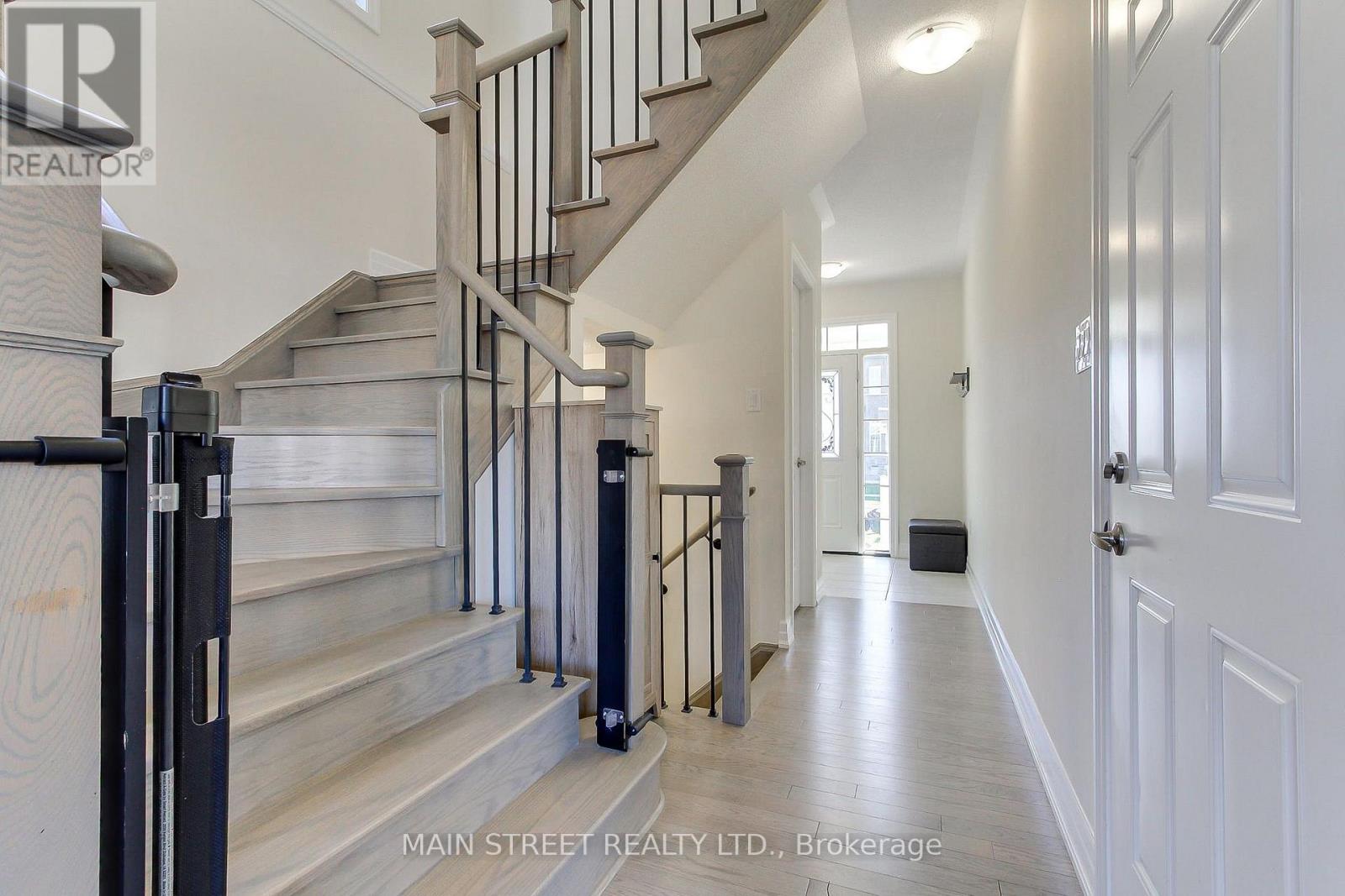 90 Kingknoll Crescent, Georgina, Ontario  L4P 0H8 - Photo 6 - N13831568