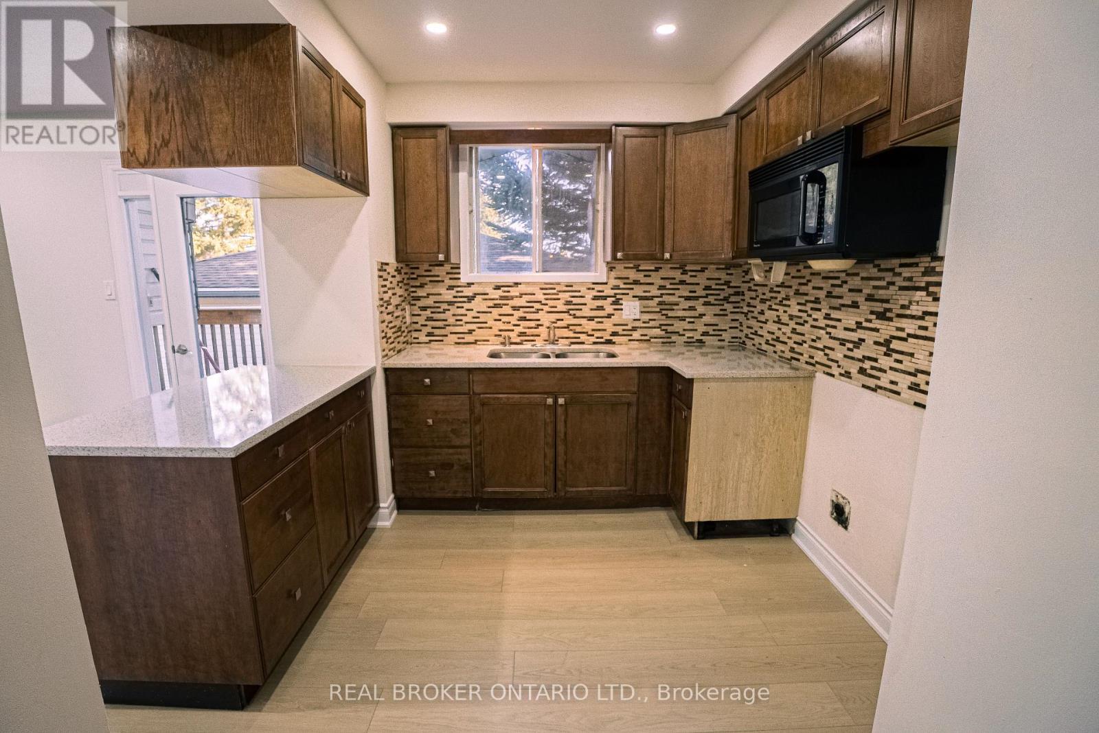 5 Nathaniel Crescent, Kitchener, Ontario  N2P 1L3 - Photo 10 - X13755596