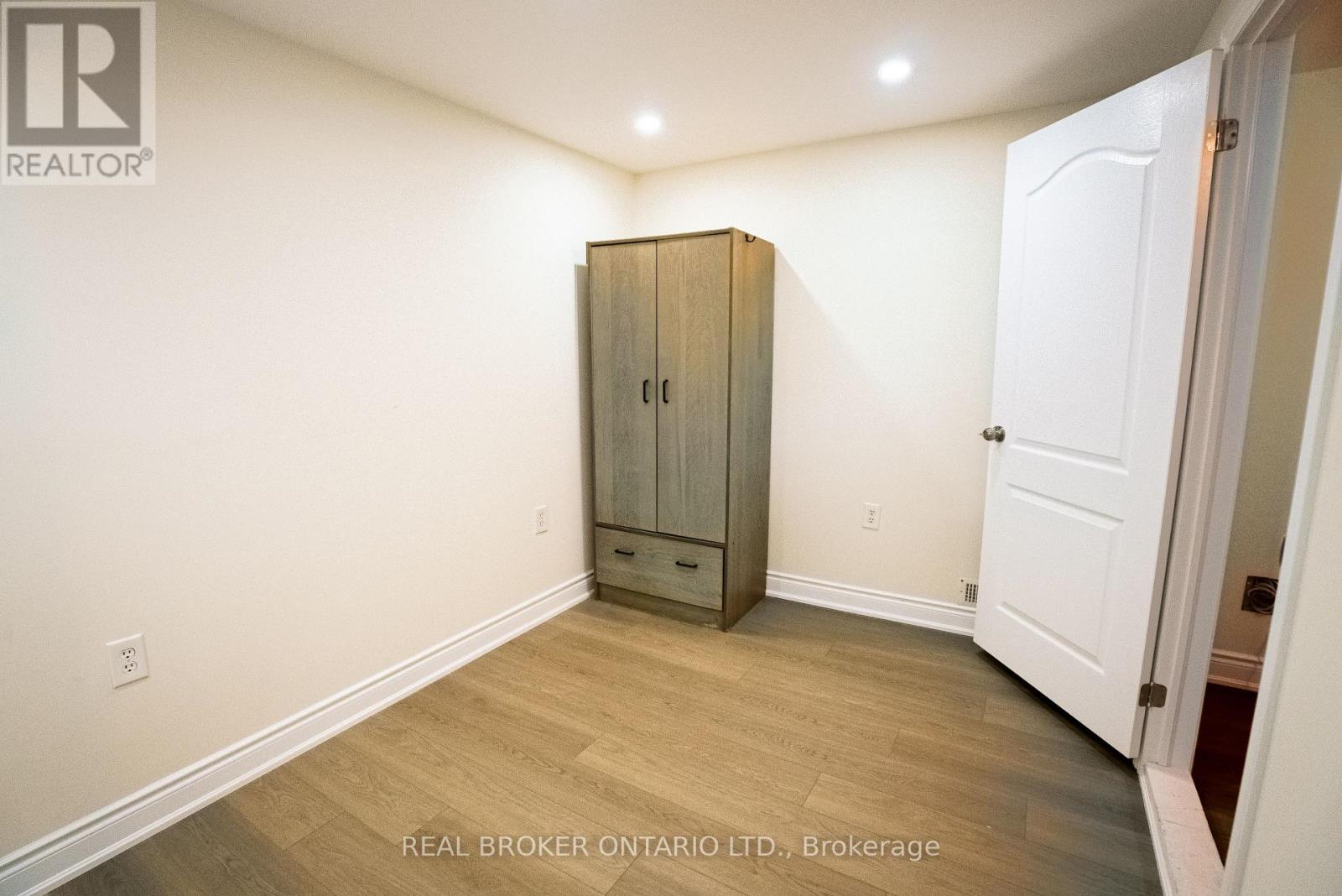 5 Nathaniel Crescent, Kitchener, Ontario  N2P 1L3 - Photo 30 - X13755596