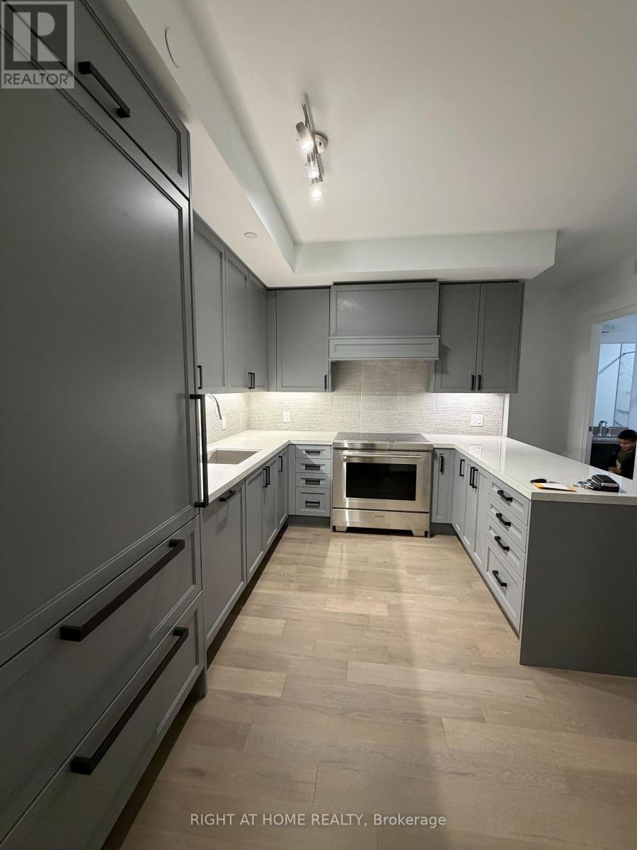 307 - 2450 Bloor St W Street N, Toronto, Ontario  M6S 0A9 - Photo 3 - W13831552