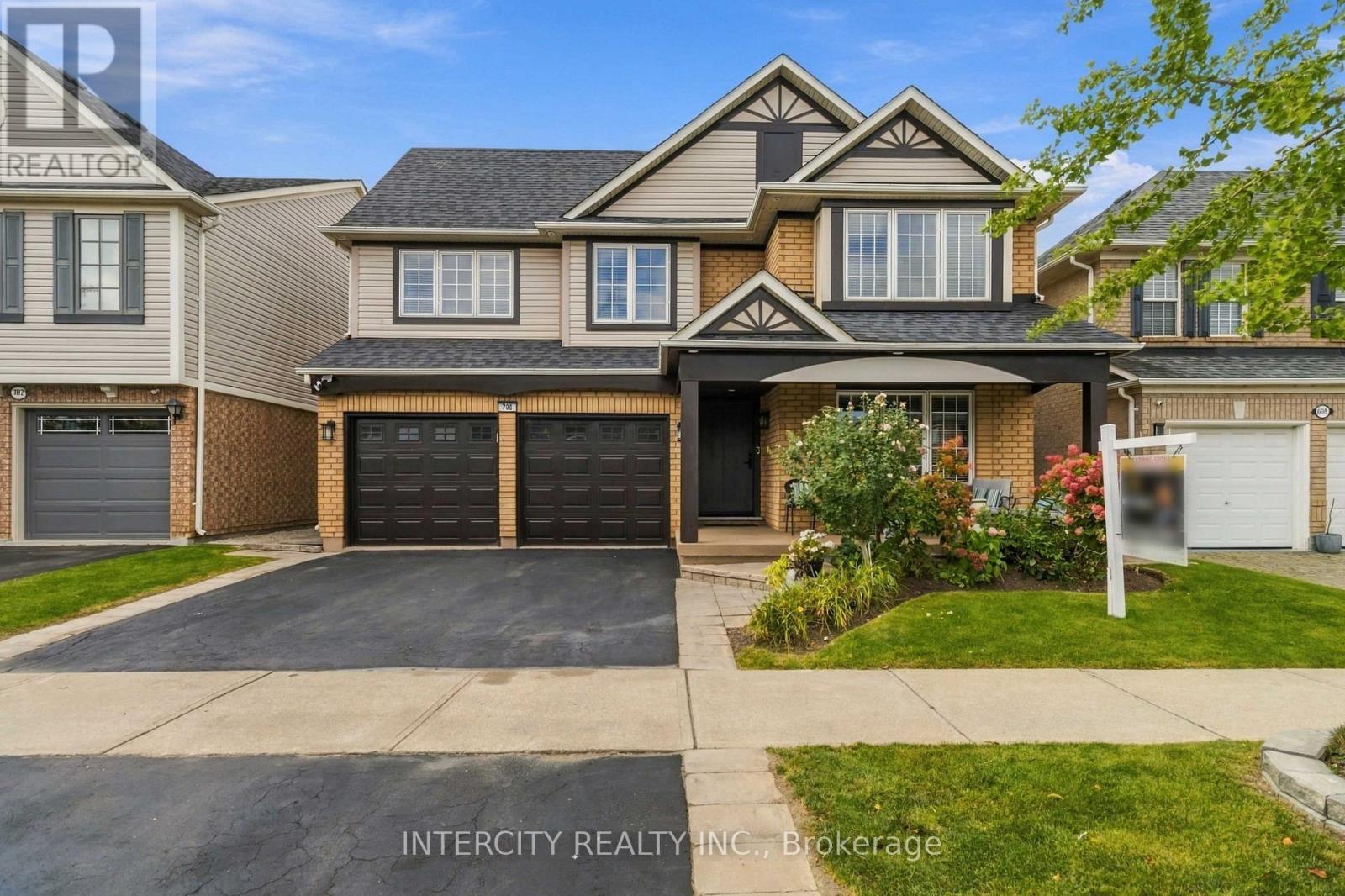 700 TRUDEAU DRIVE, Milton, Ontario
