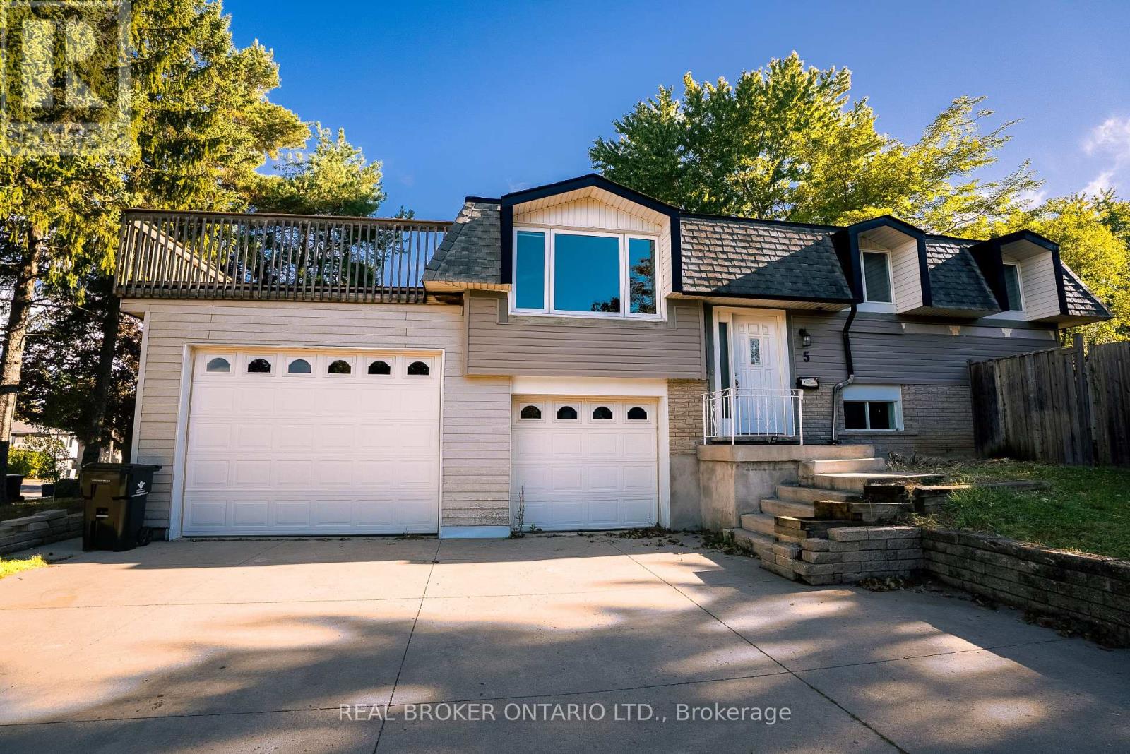 5 Nathaniel Crescent, Kitchener, Ontario  N2P 1L3 - Photo 4 - X13755596