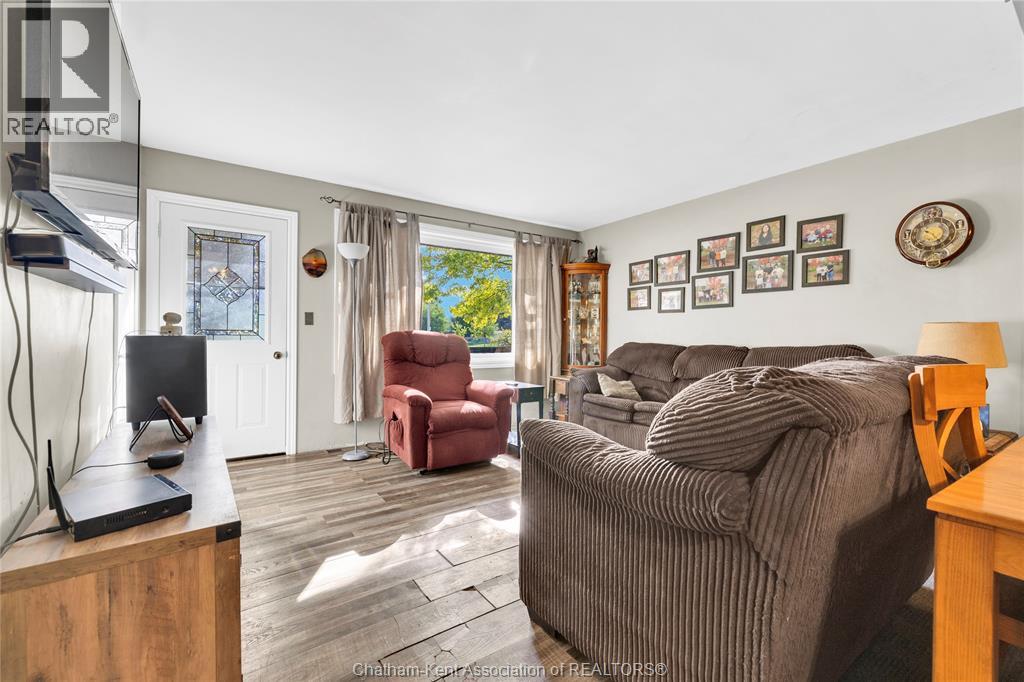 686 Albert Street, Wallaceburg, Ontario  N8A 1Y9 - Photo 14 - 26023680