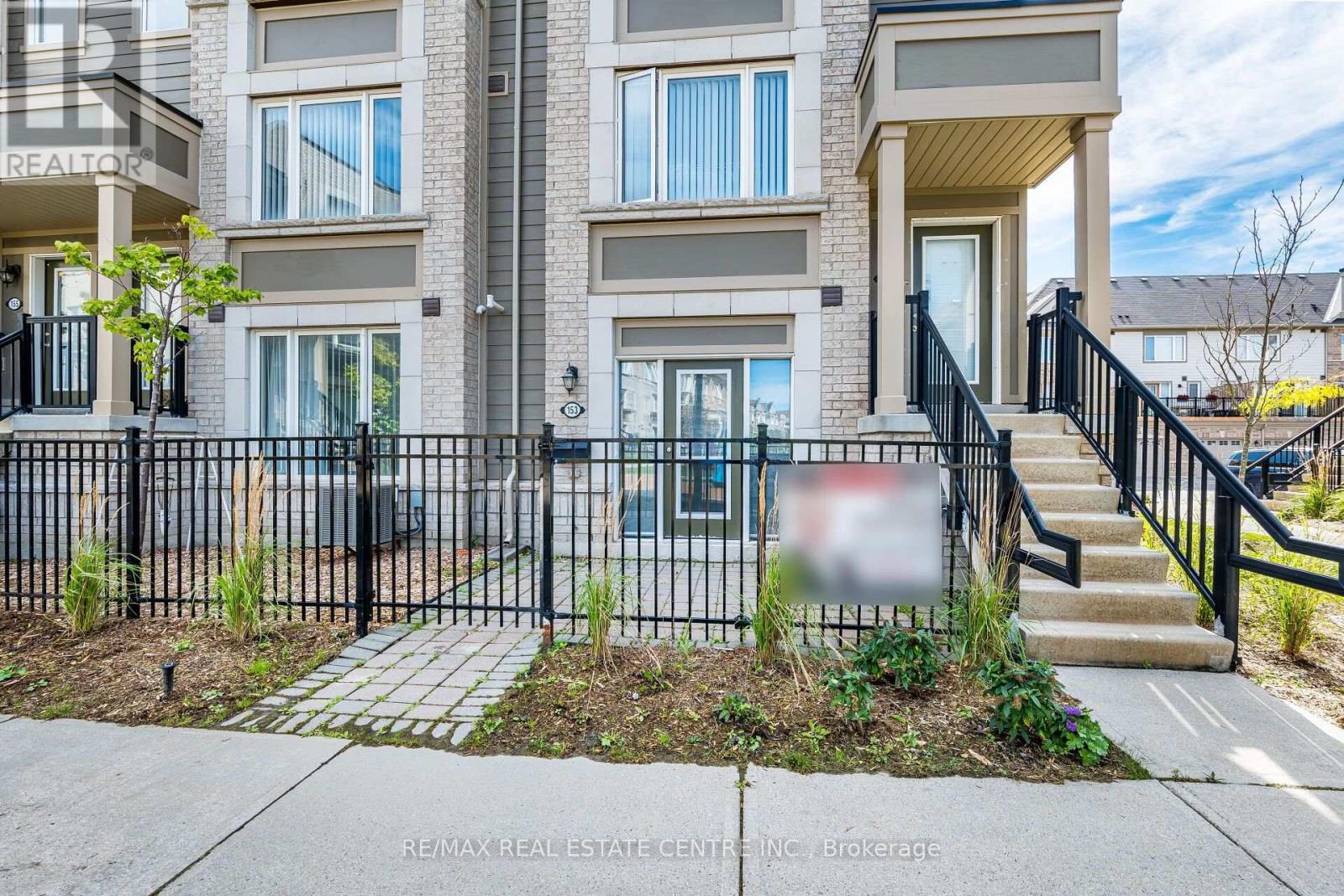 153 - 1 Beckenrose Court, Brampton, Ontario  L6Y 6G2 - Photo 2 - W13716996