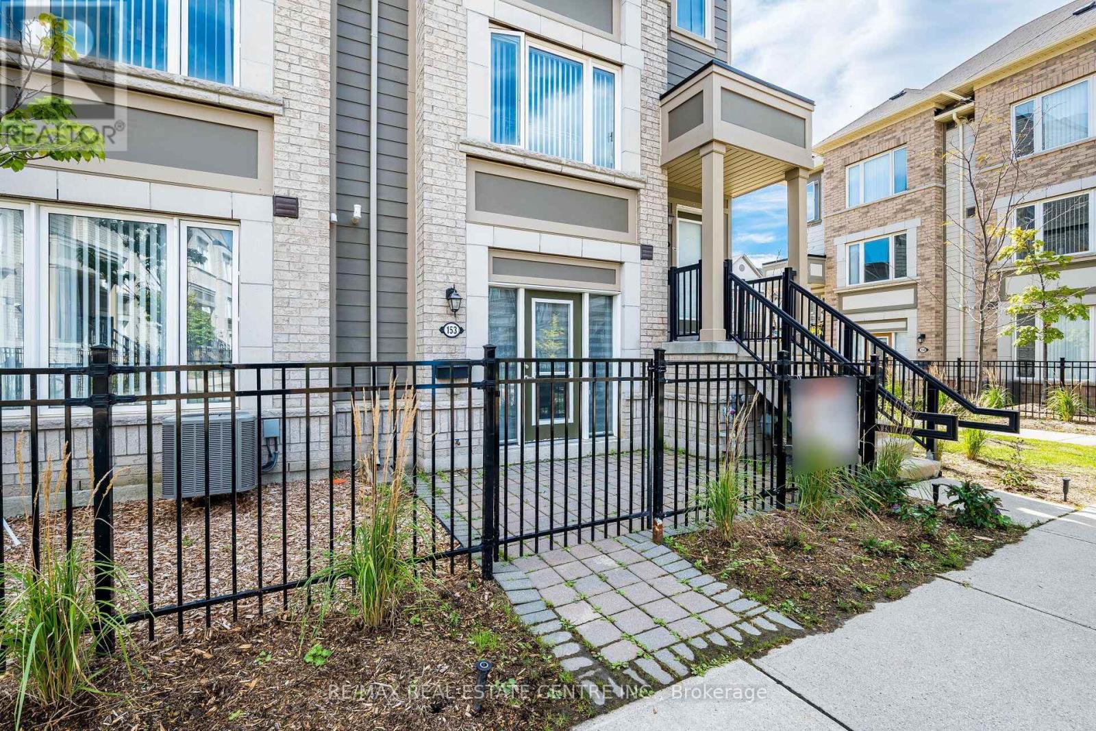 153 - 1 Beckenrose Court, Brampton, Ontario  L6Y 6G2 - Photo 5 - W13716996